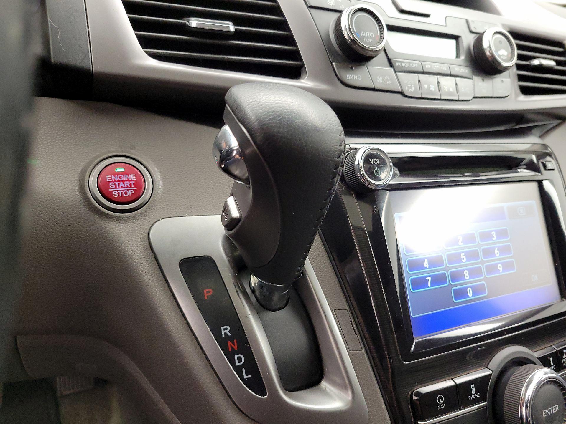 Thumbnail: 2014 Honda Odyssey - 17