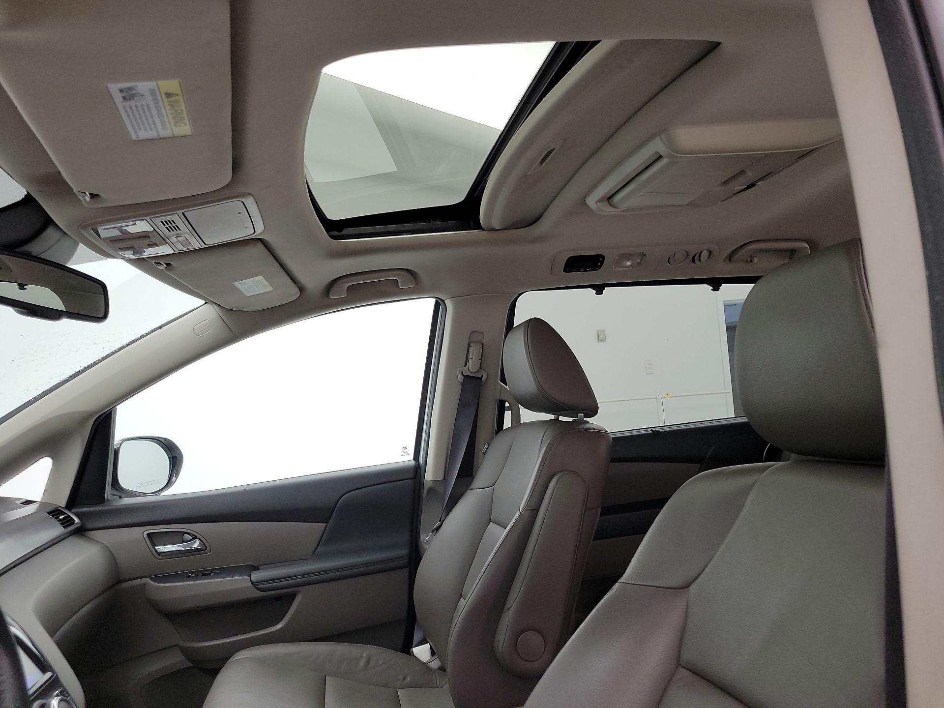 Thumbnail: 2014 Honda Odyssey - 19