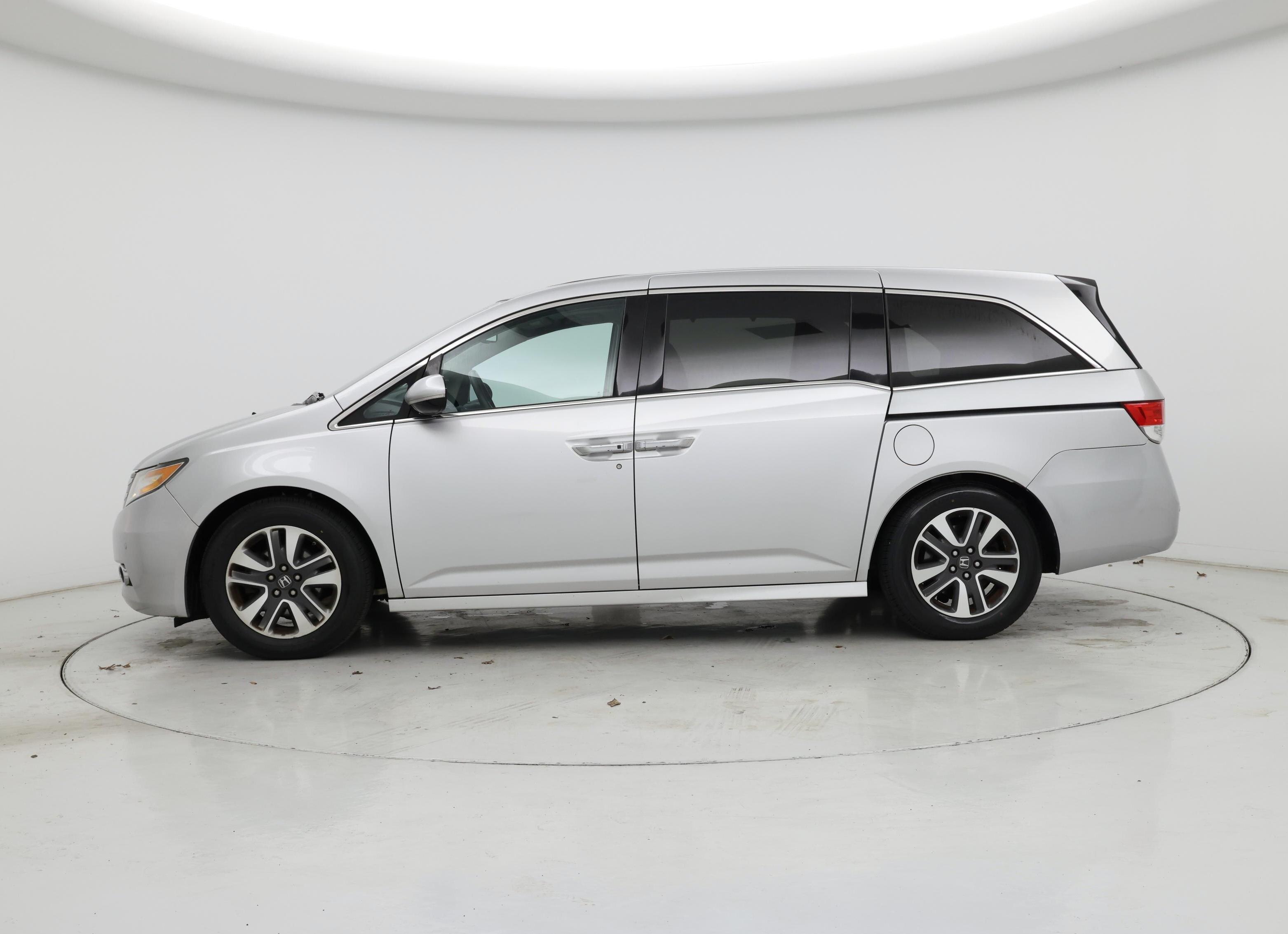 Thumbnail: 2014 Honda Odyssey - 3