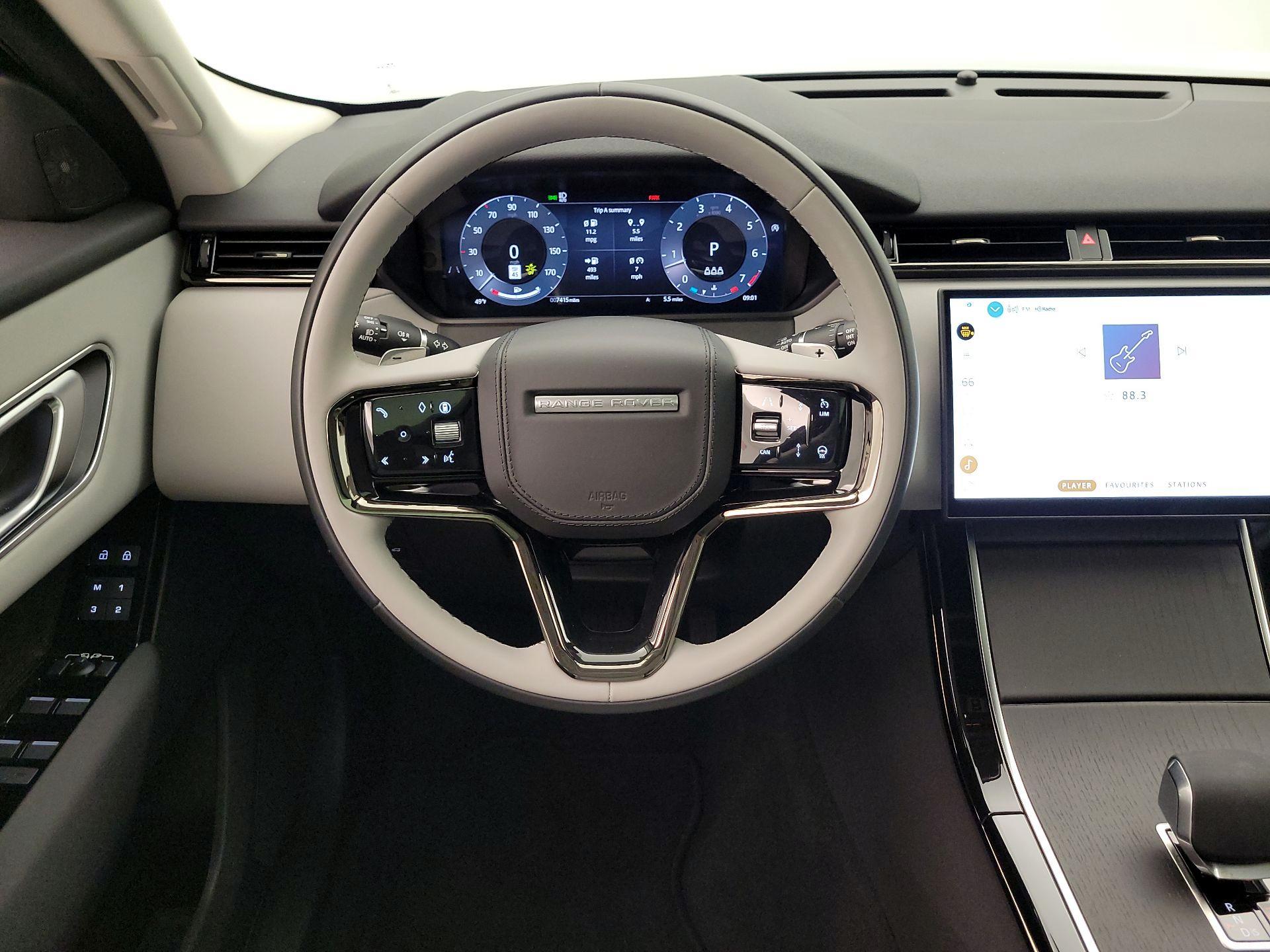 Thumbnail: 2025 Land Rover Range Rover Velar - 10