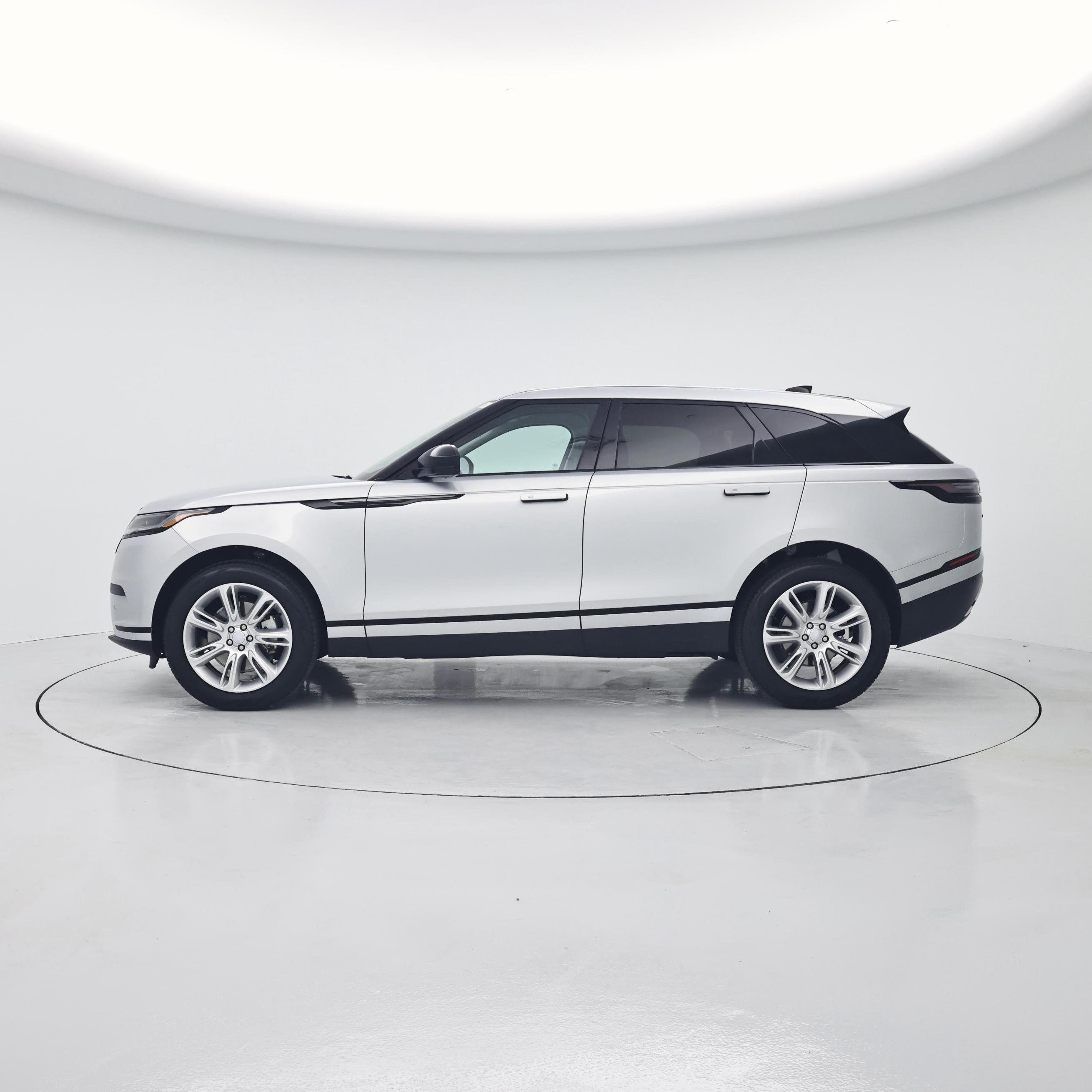Thumbnail: 2025 Land Rover Range Rover Velar - 3