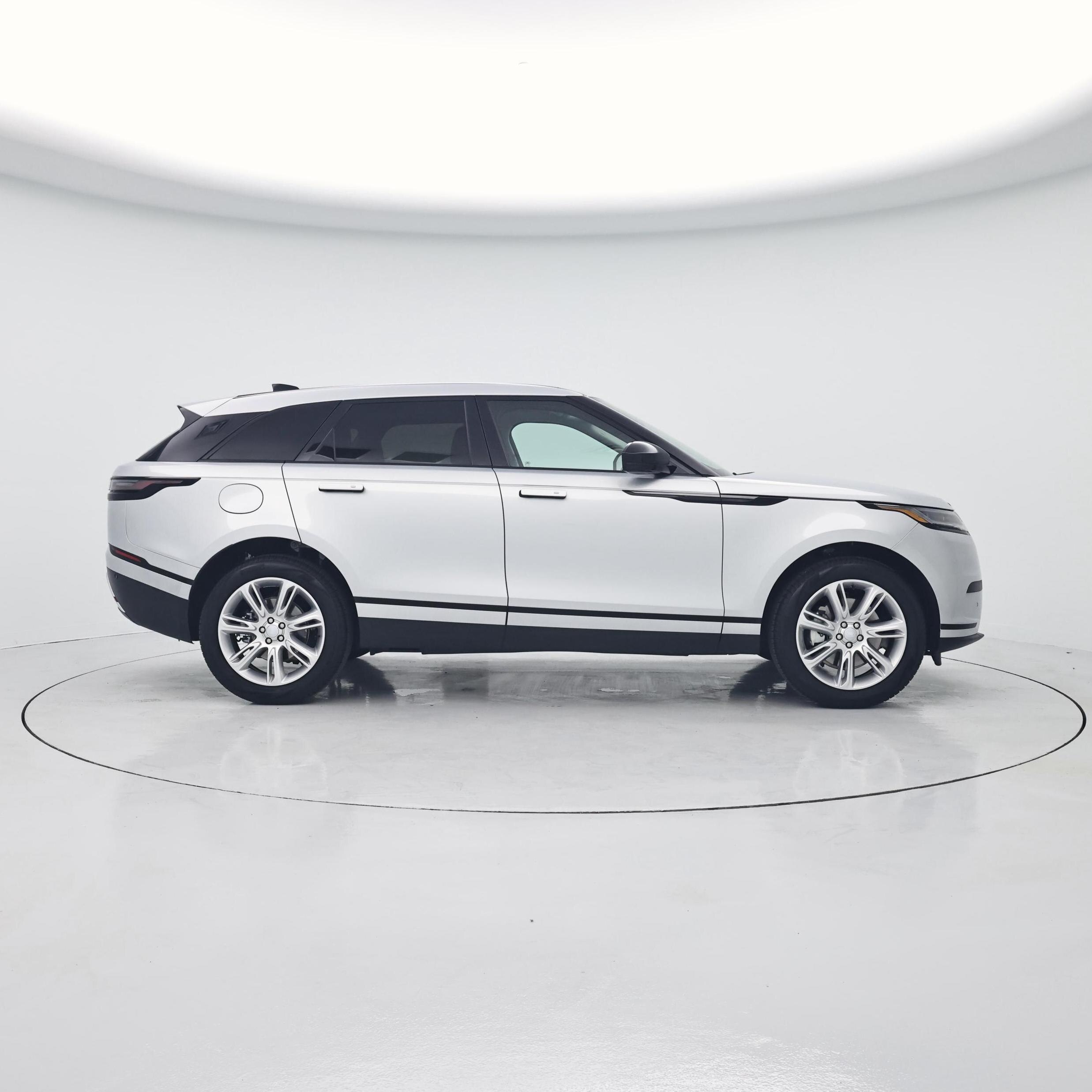 Thumbnail: 2025 Land Rover Range Rover Velar - 7