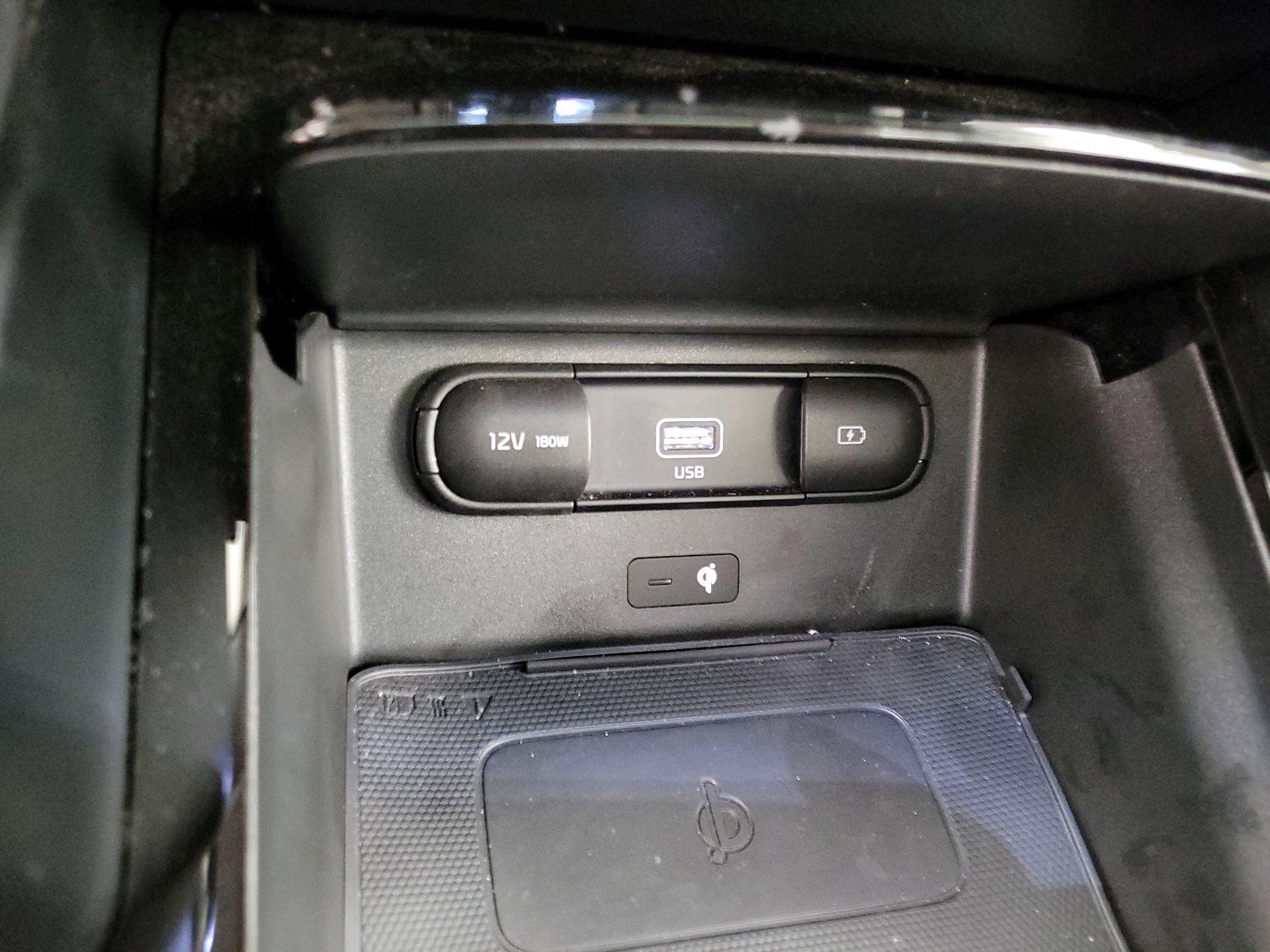 Thumbnail: 2021 Kia Telluride - 19