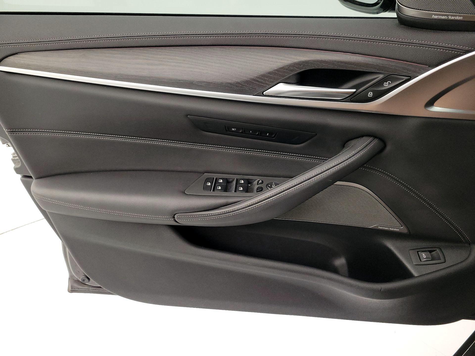 Thumbnail: 2021 BMW 5 Series - 12