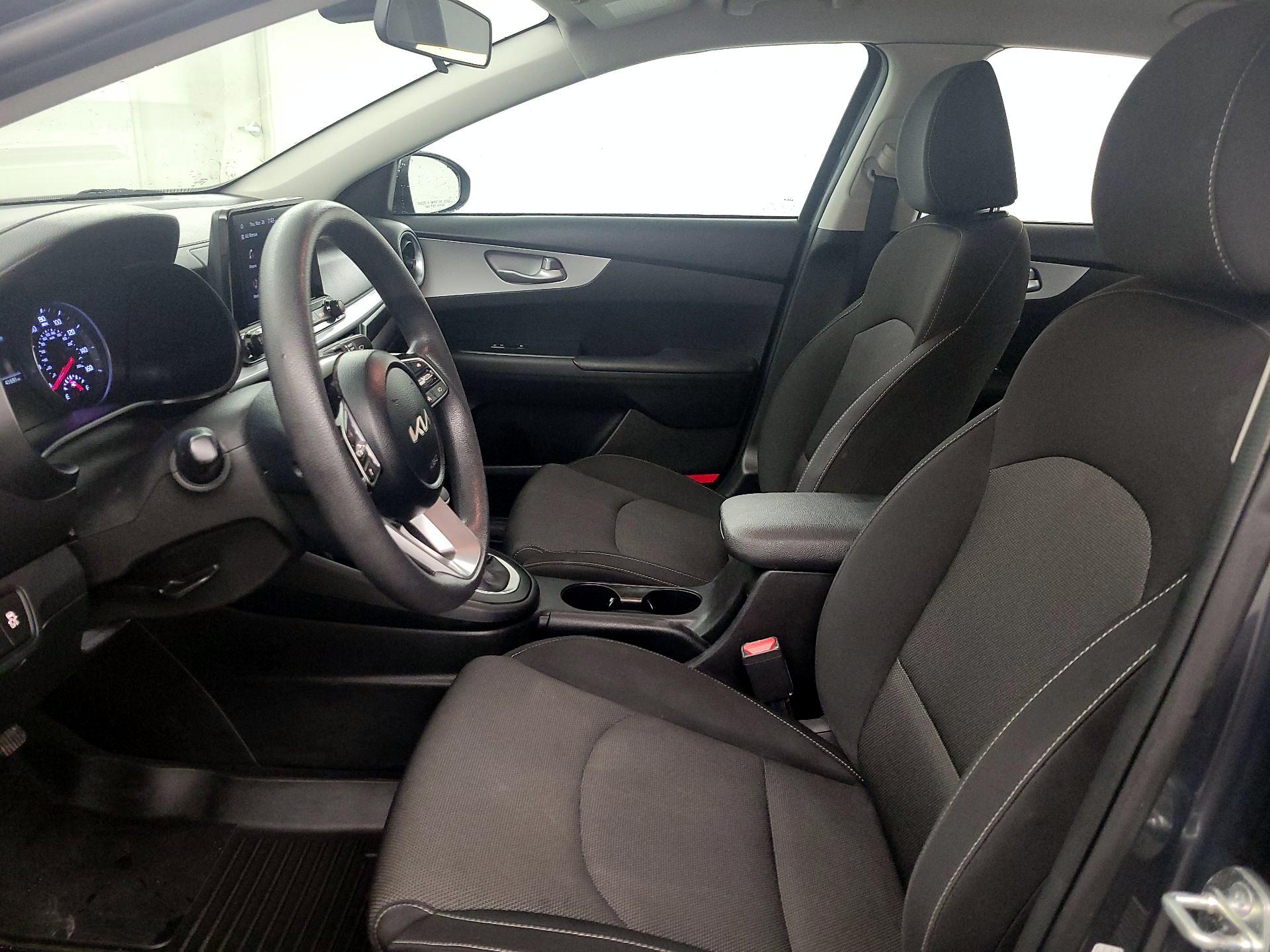 Thumbnail: 2023 Kia Forte - 11