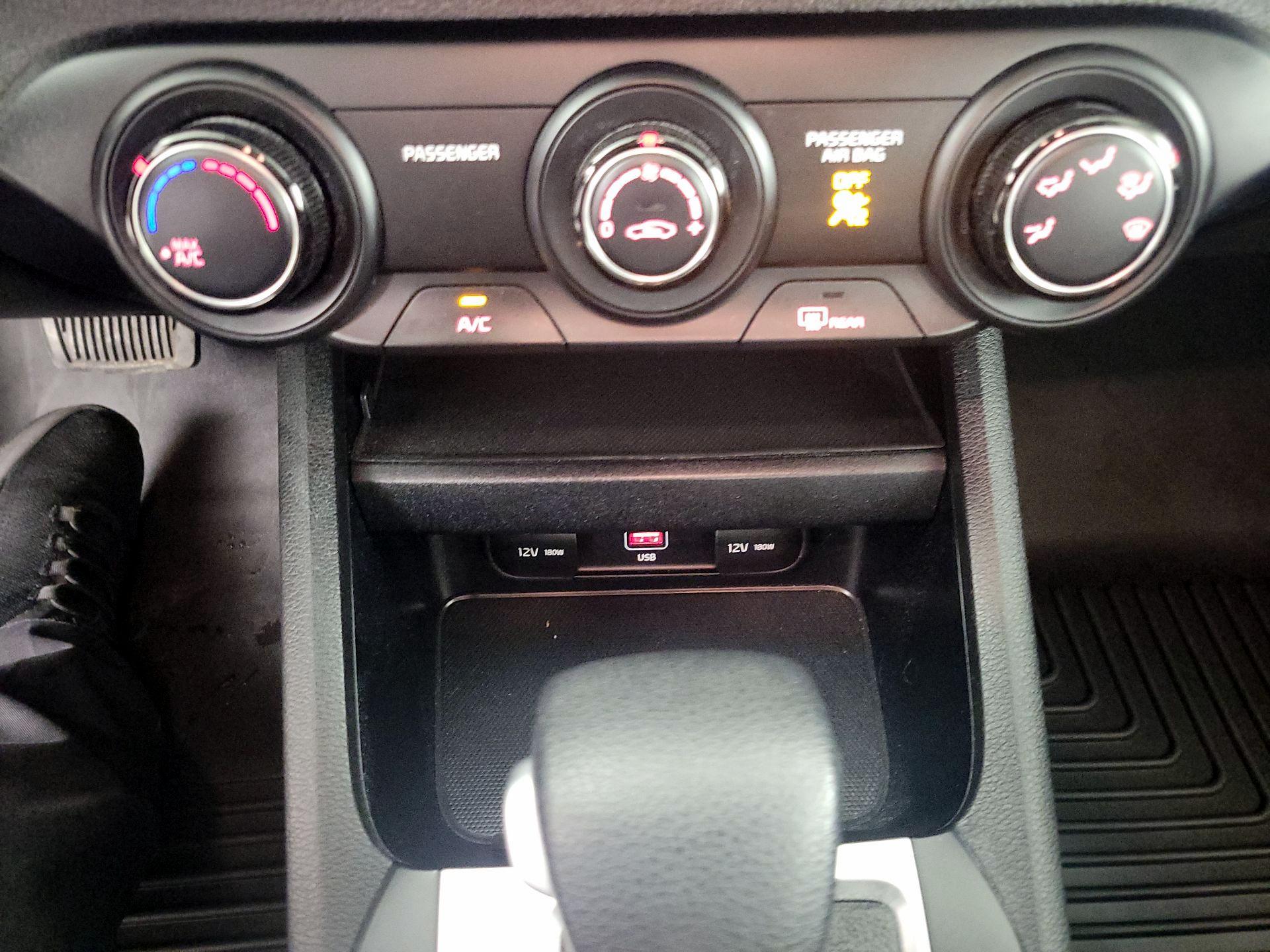 Thumbnail: 2023 Kia Forte - 16