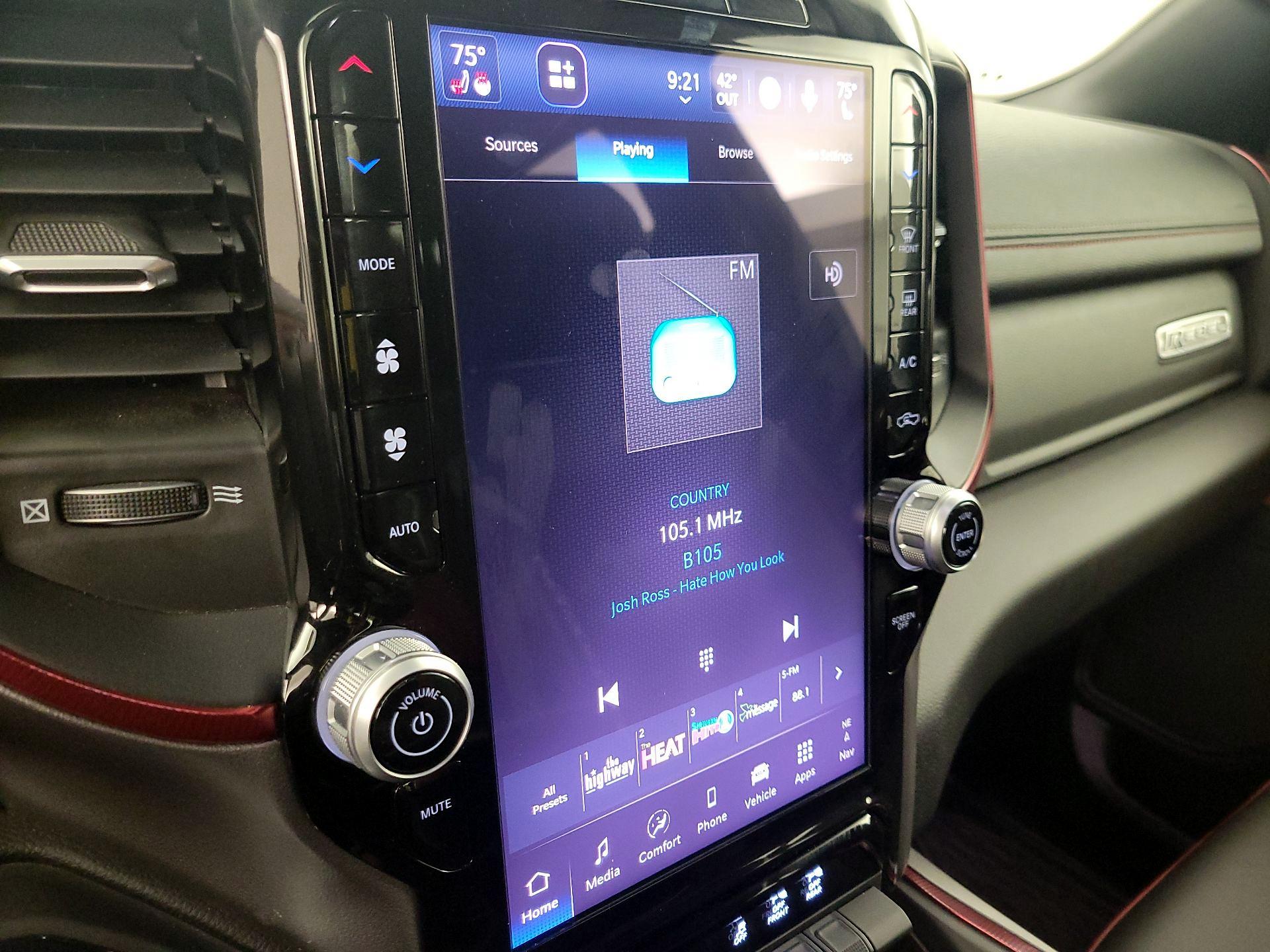 Thumbnail: 2025 RAM 1500 - 16