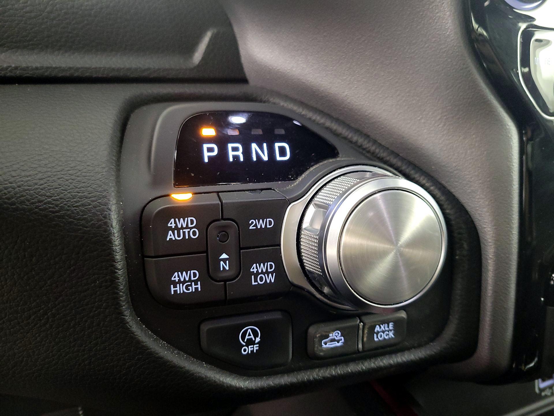 Thumbnail: 2025 RAM 1500 - 18