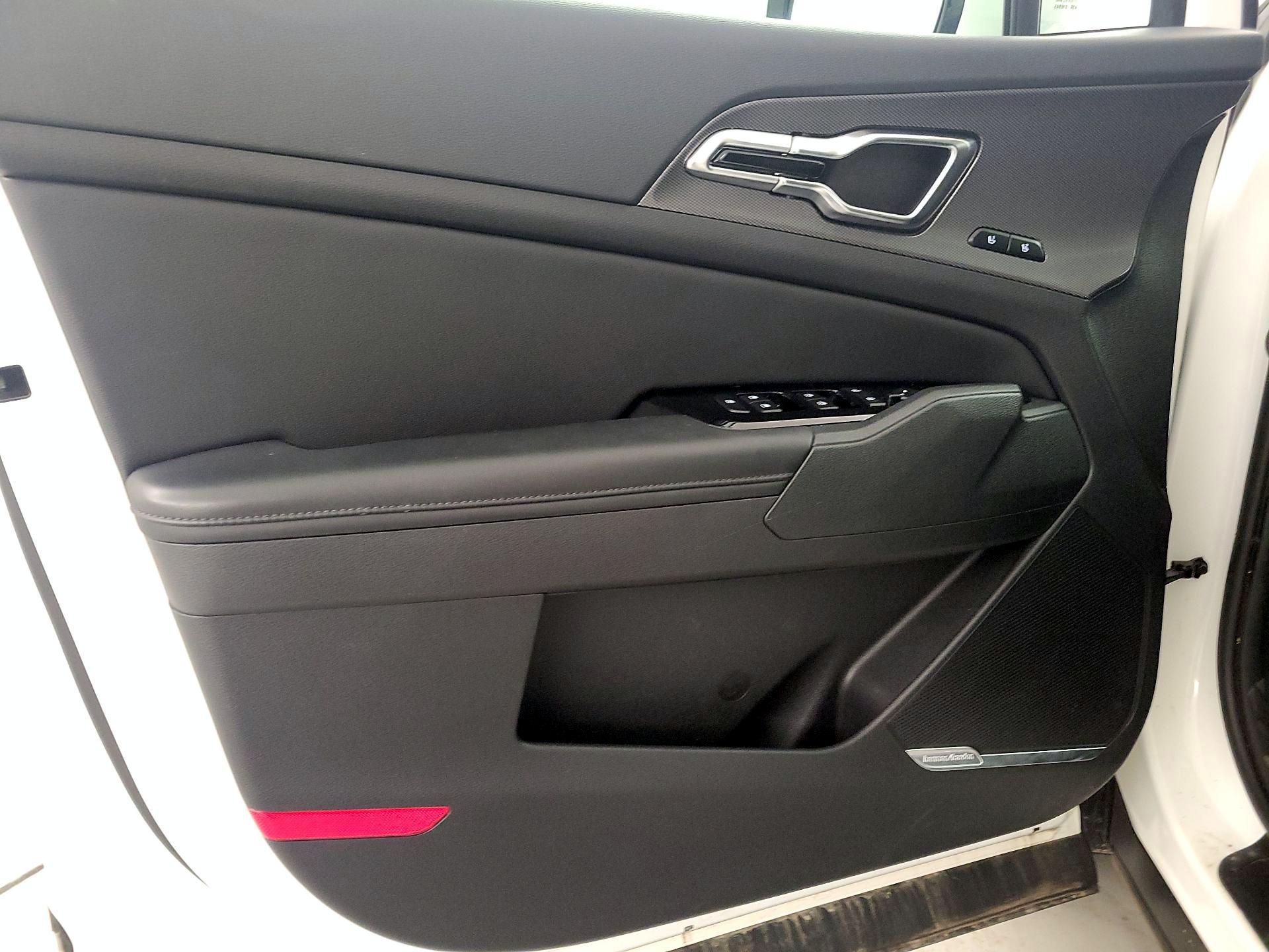 Thumbnail: 2025 Kia Sportage - 12