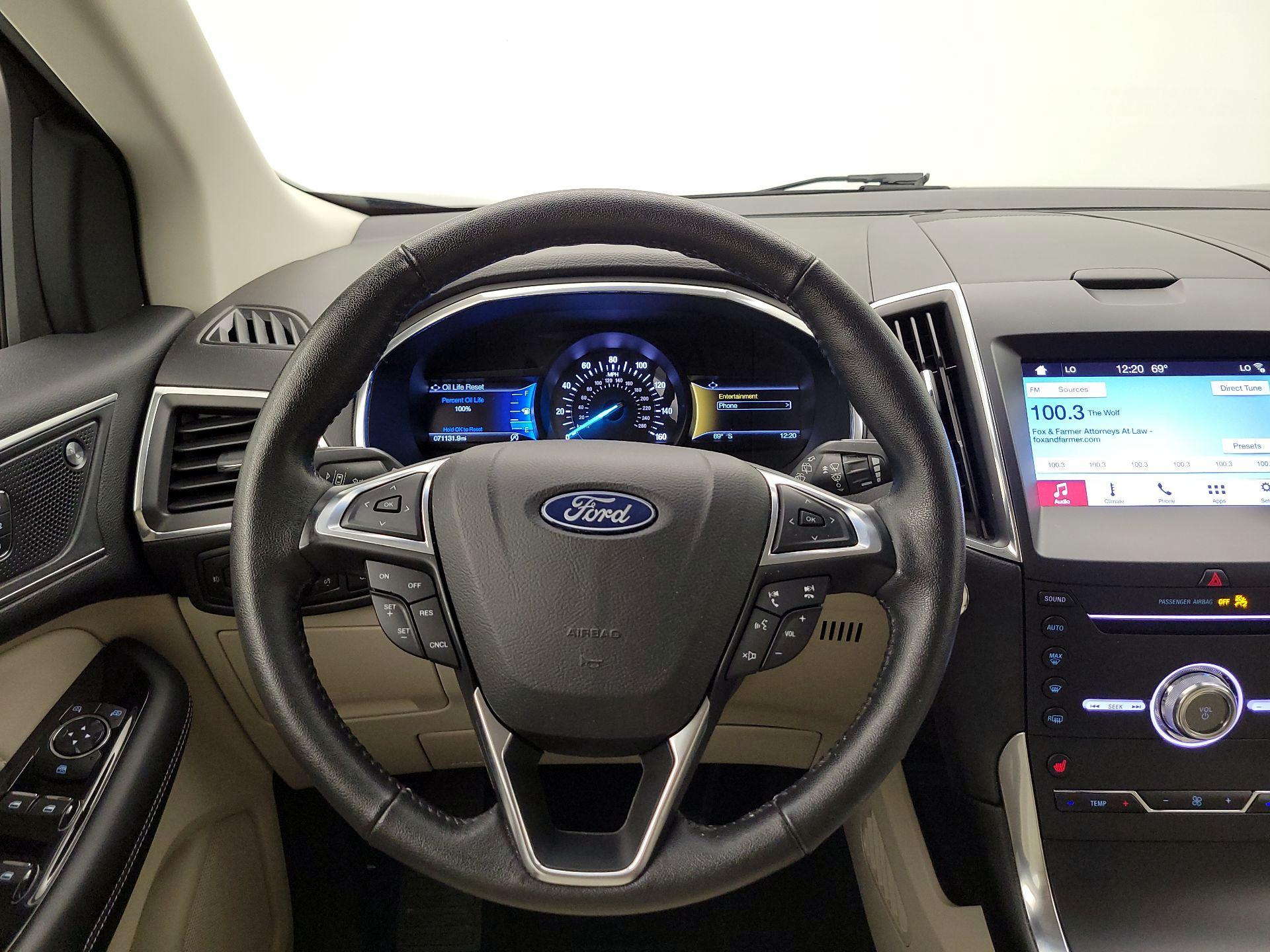 Thumbnail: 2019 Ford Edge - 10
