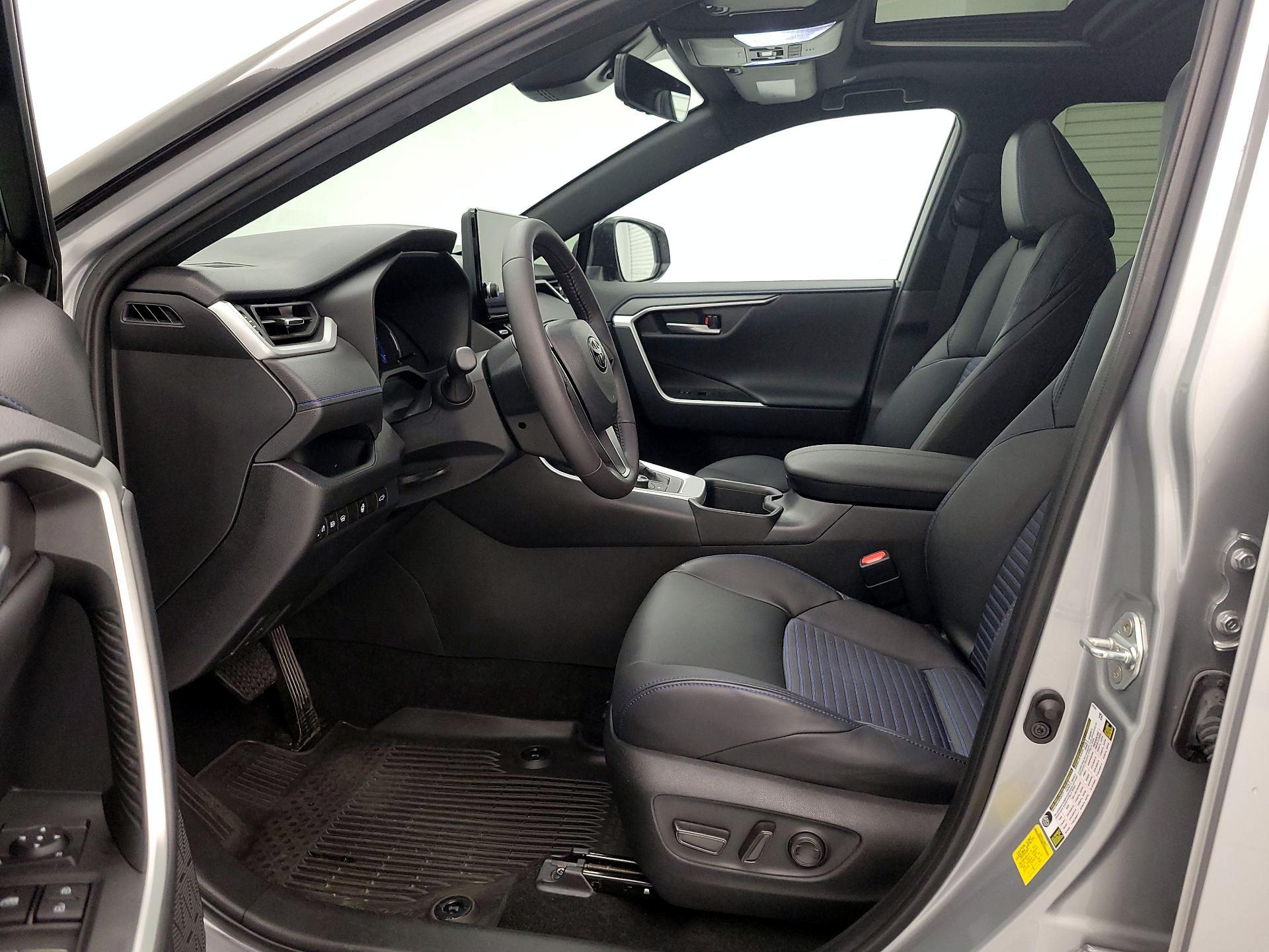 Thumbnail: 2024 Toyota RAV4 - 11