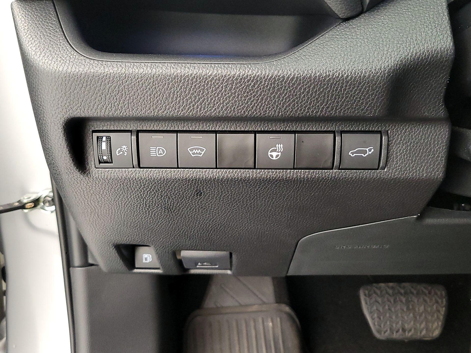 Thumbnail: 2024 Toyota RAV4 - 13