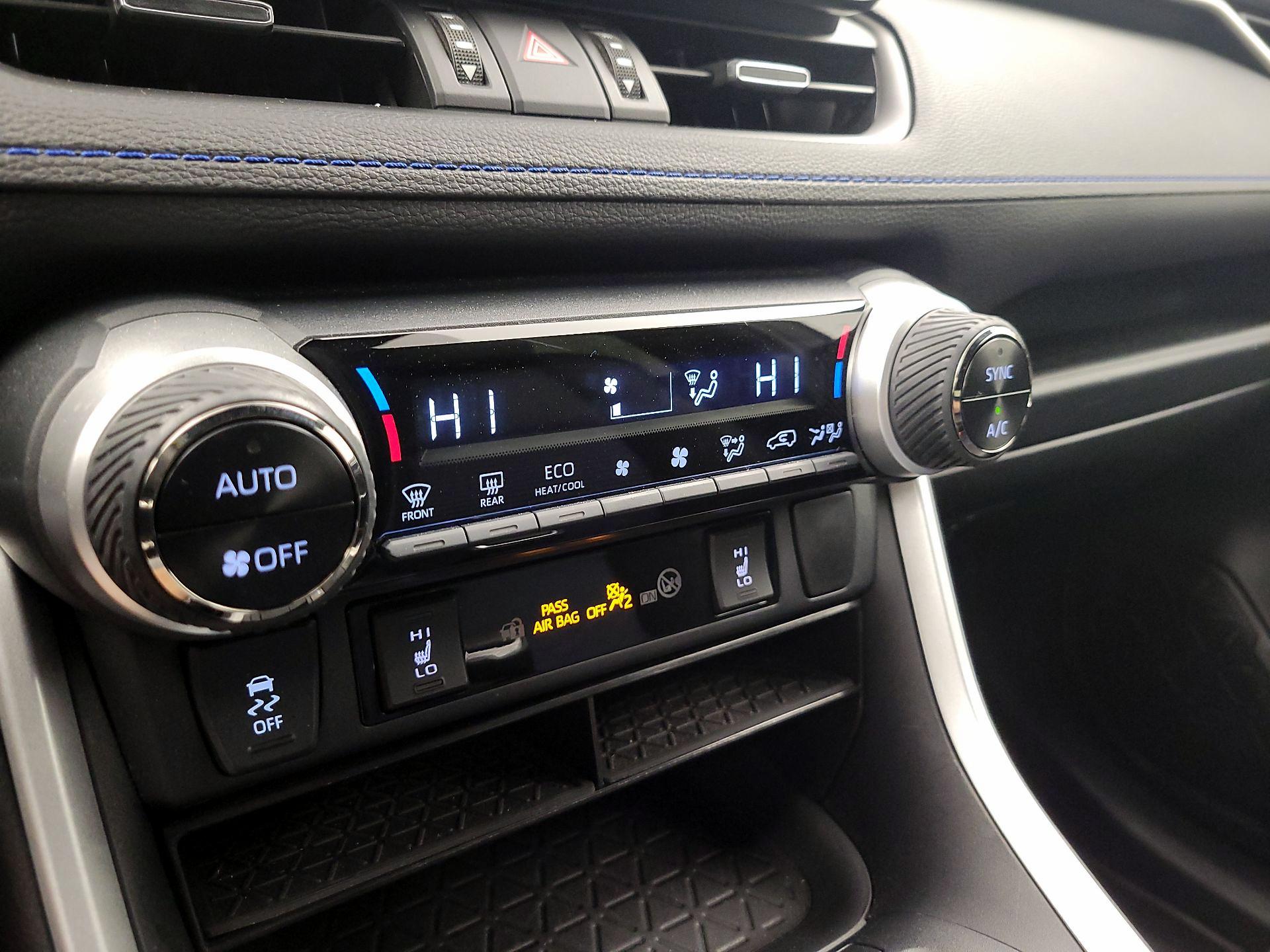 Thumbnail: 2024 Toyota RAV4 - 16