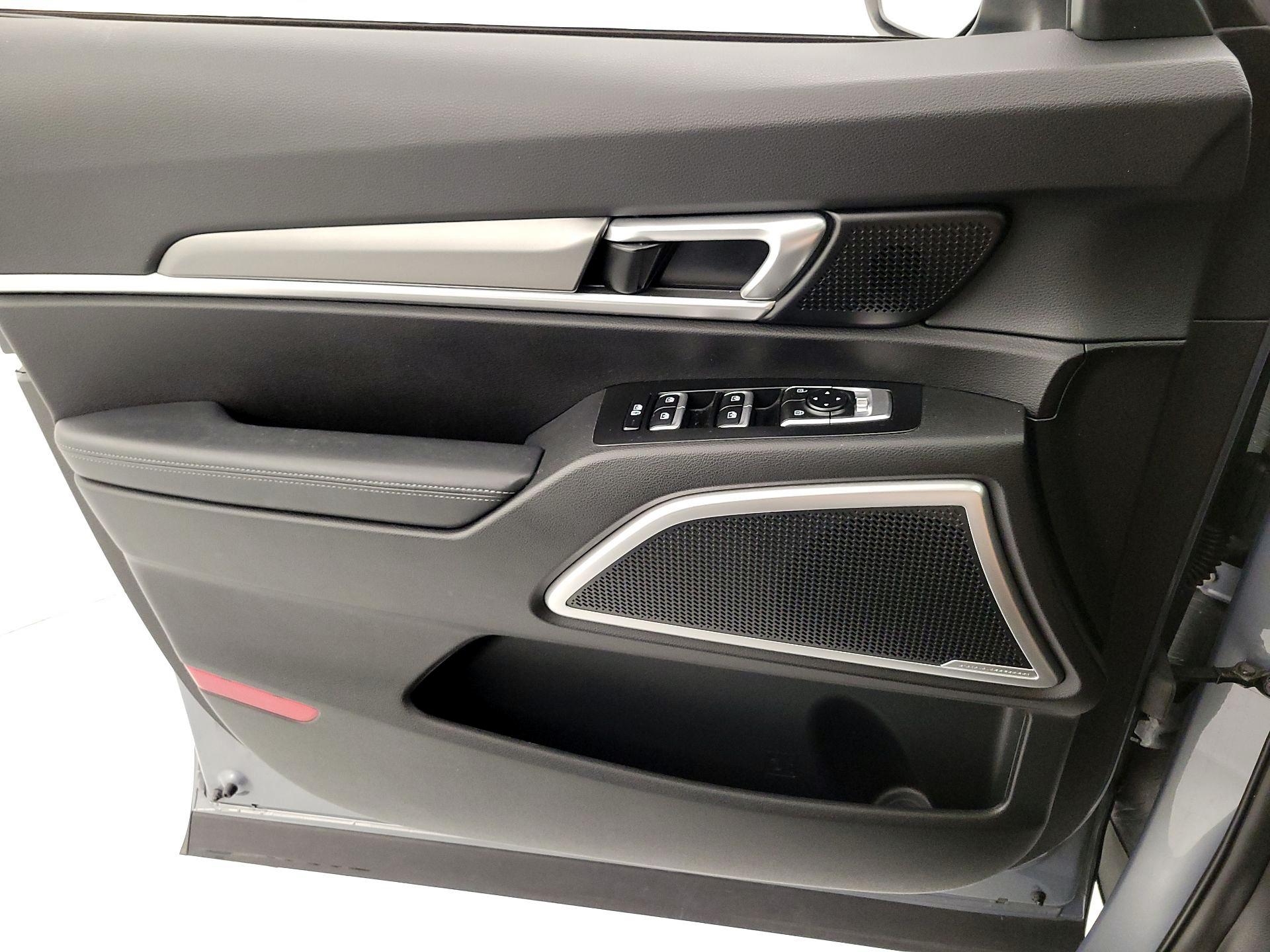 Thumbnail: 2020 Kia Telluride - 12