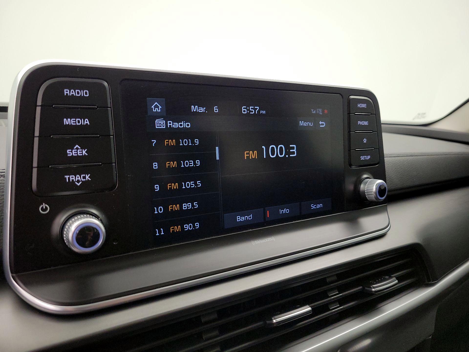 Thumbnail: 2020 Kia Telluride - 15