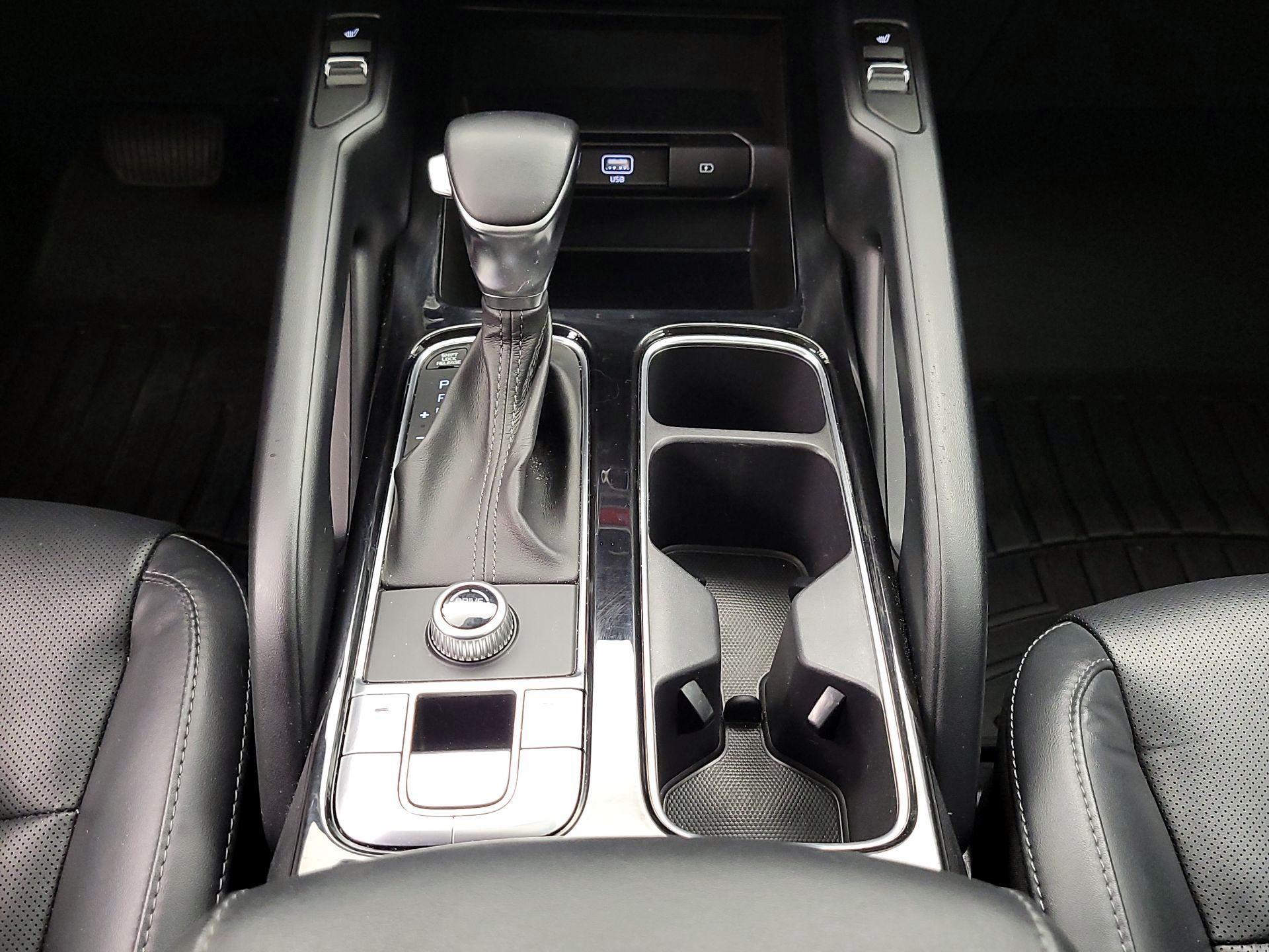 Thumbnail: 2020 Kia Telluride - 17