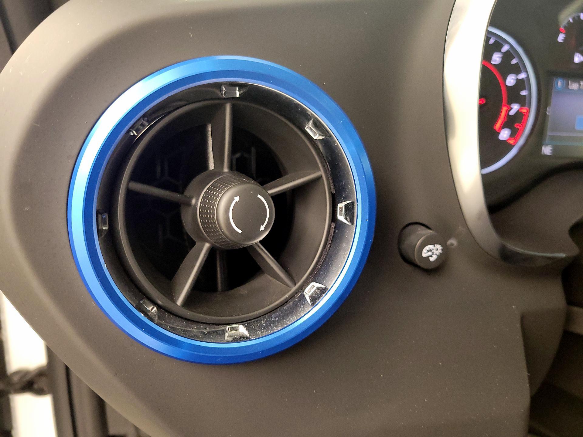 Thumbnail: 2021 Chevrolet Camaro - 13