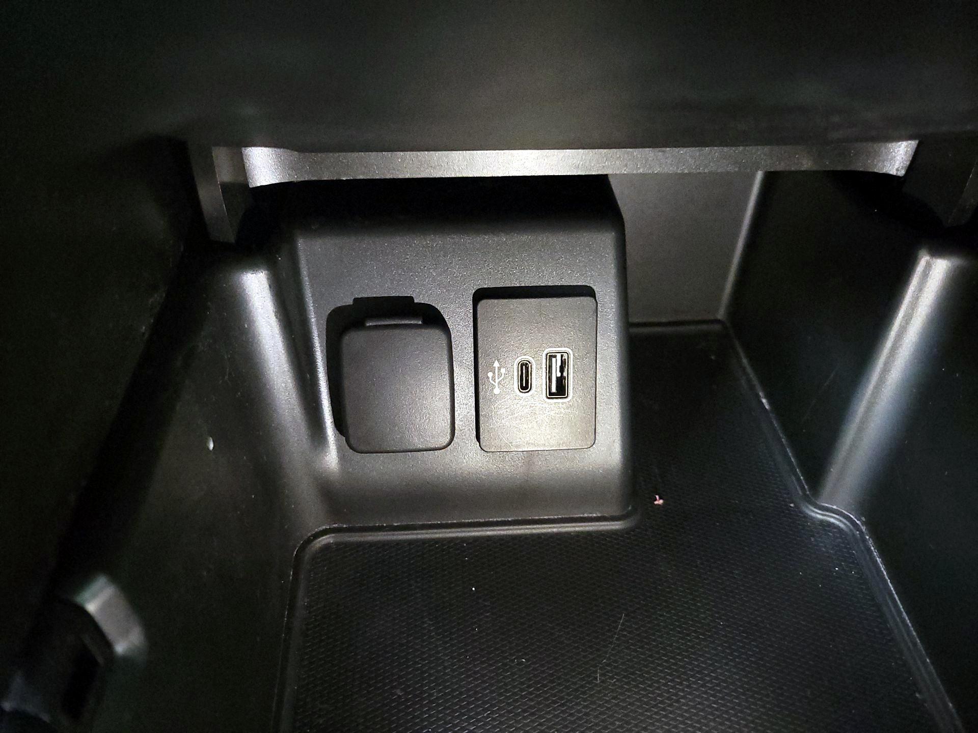 Thumbnail: 2025 Ford Explorer - 19