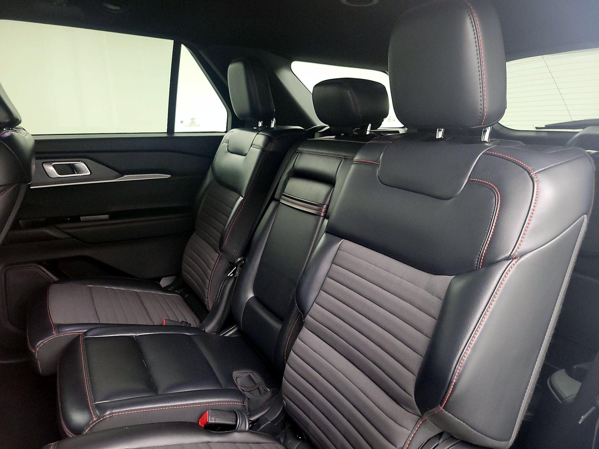 Thumbnail: 2025 Ford Explorer - 20