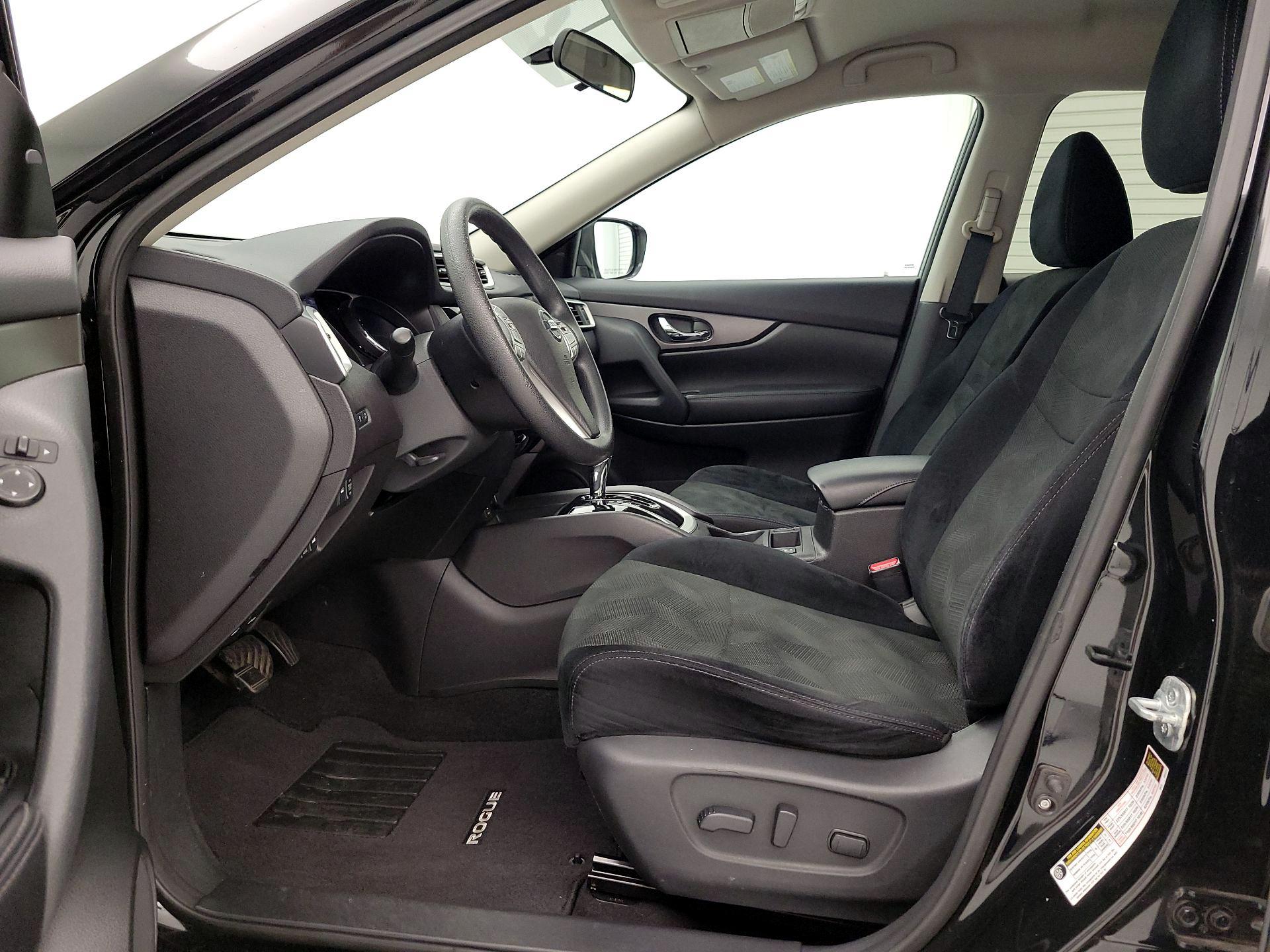 Thumbnail: 2015 Nissan Rogue - 11