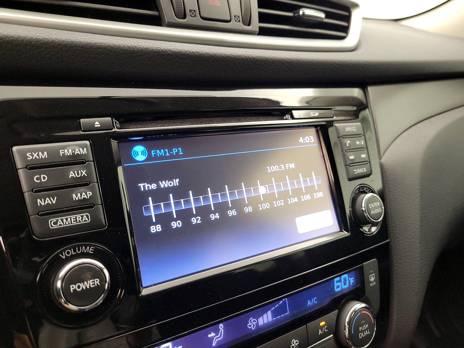 Thumbnail: 2015 Nissan Rogue - 16