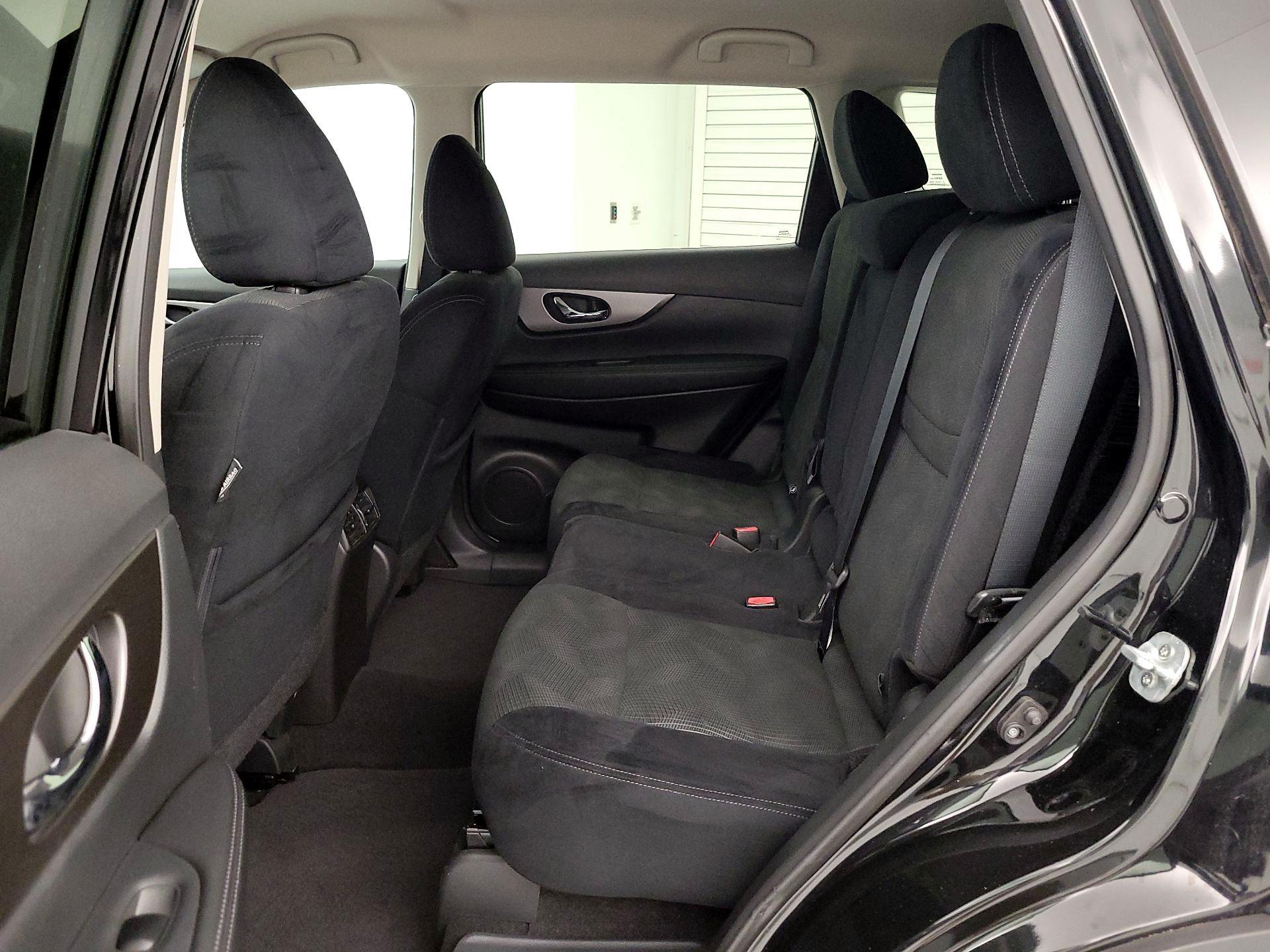 Thumbnail: 2015 Nissan Rogue - 20