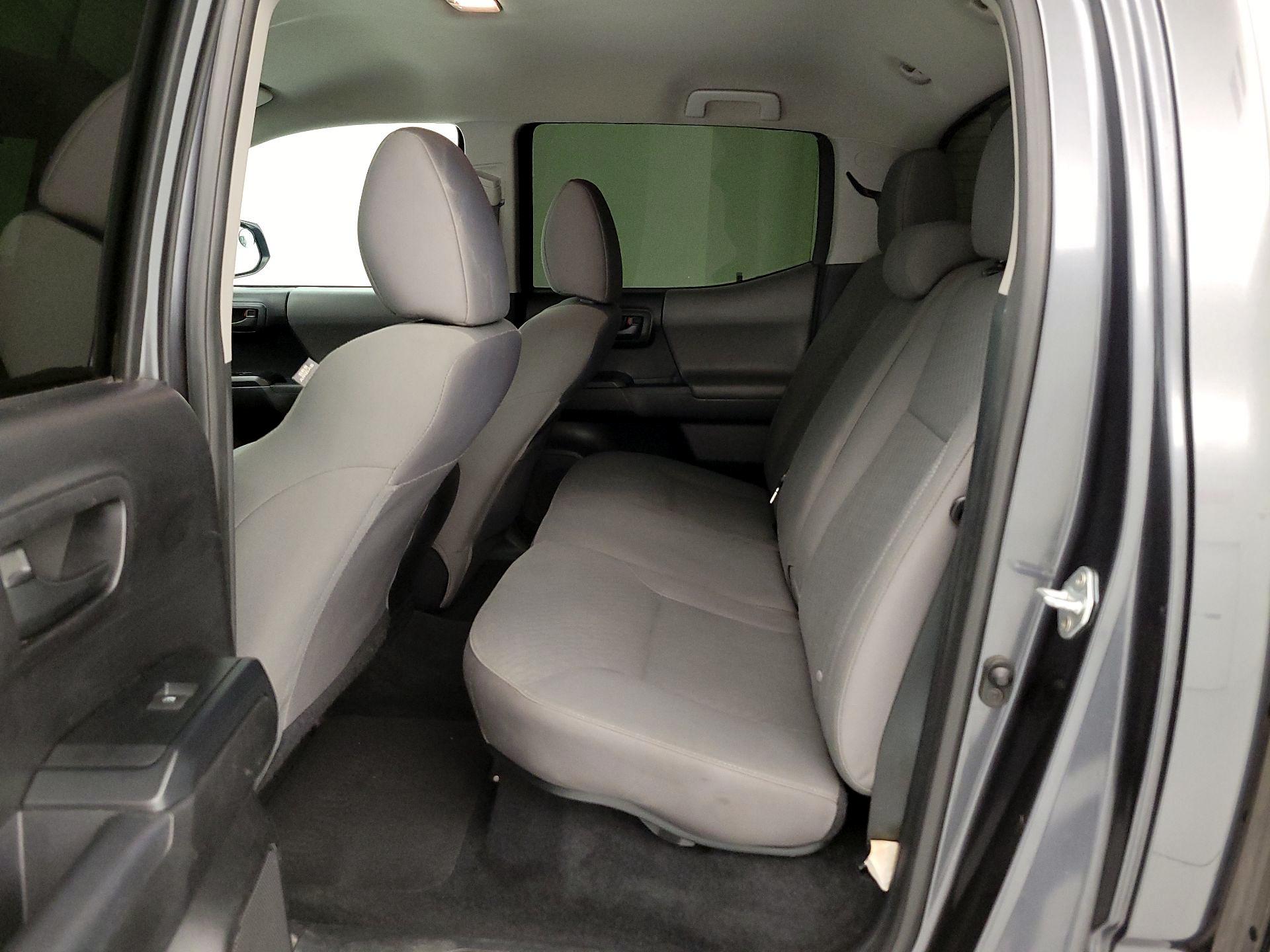 Thumbnail: 2021 Toyota Tacoma - 19