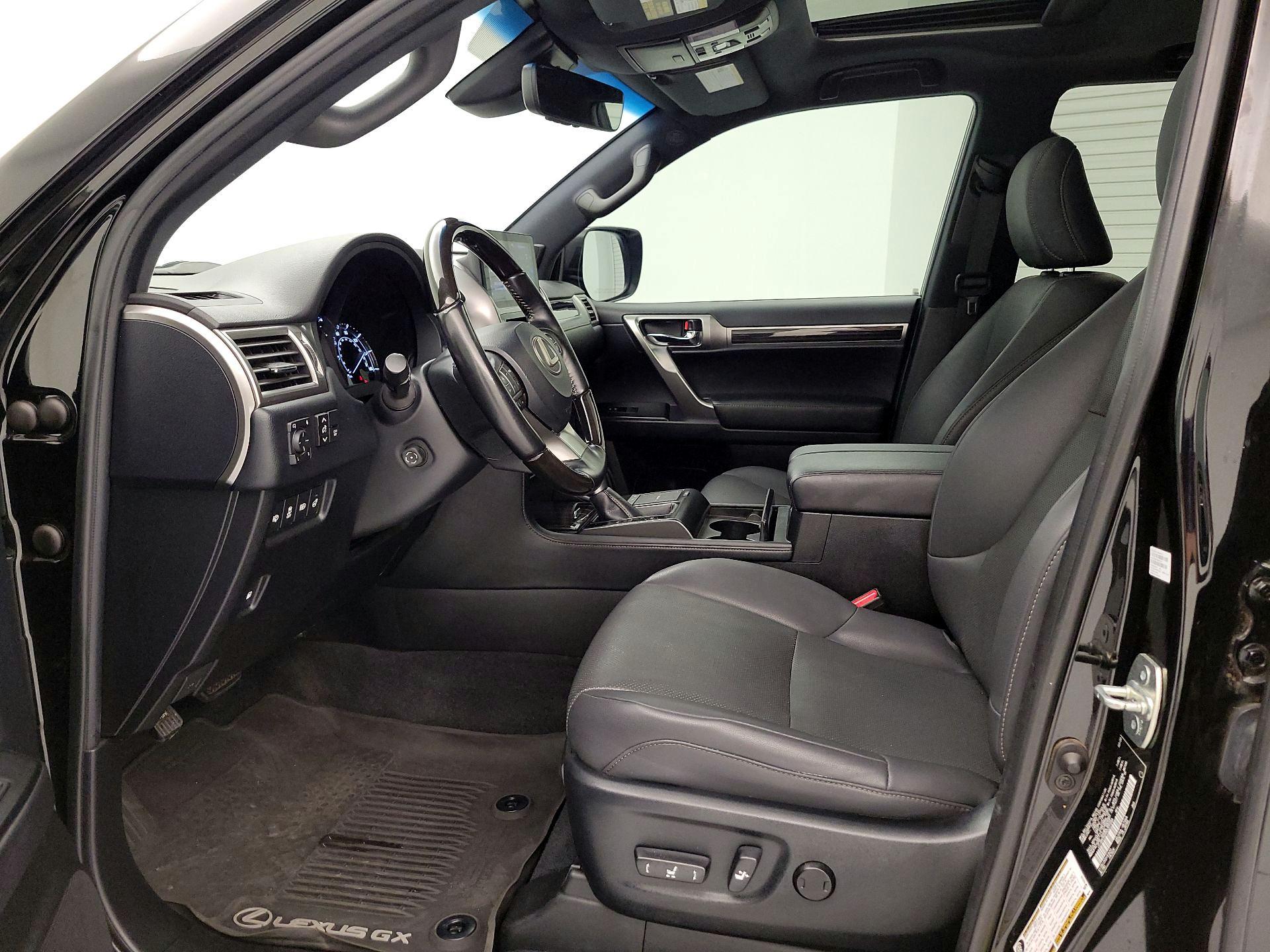 Thumbnail: 2022 Lexus GX - 11