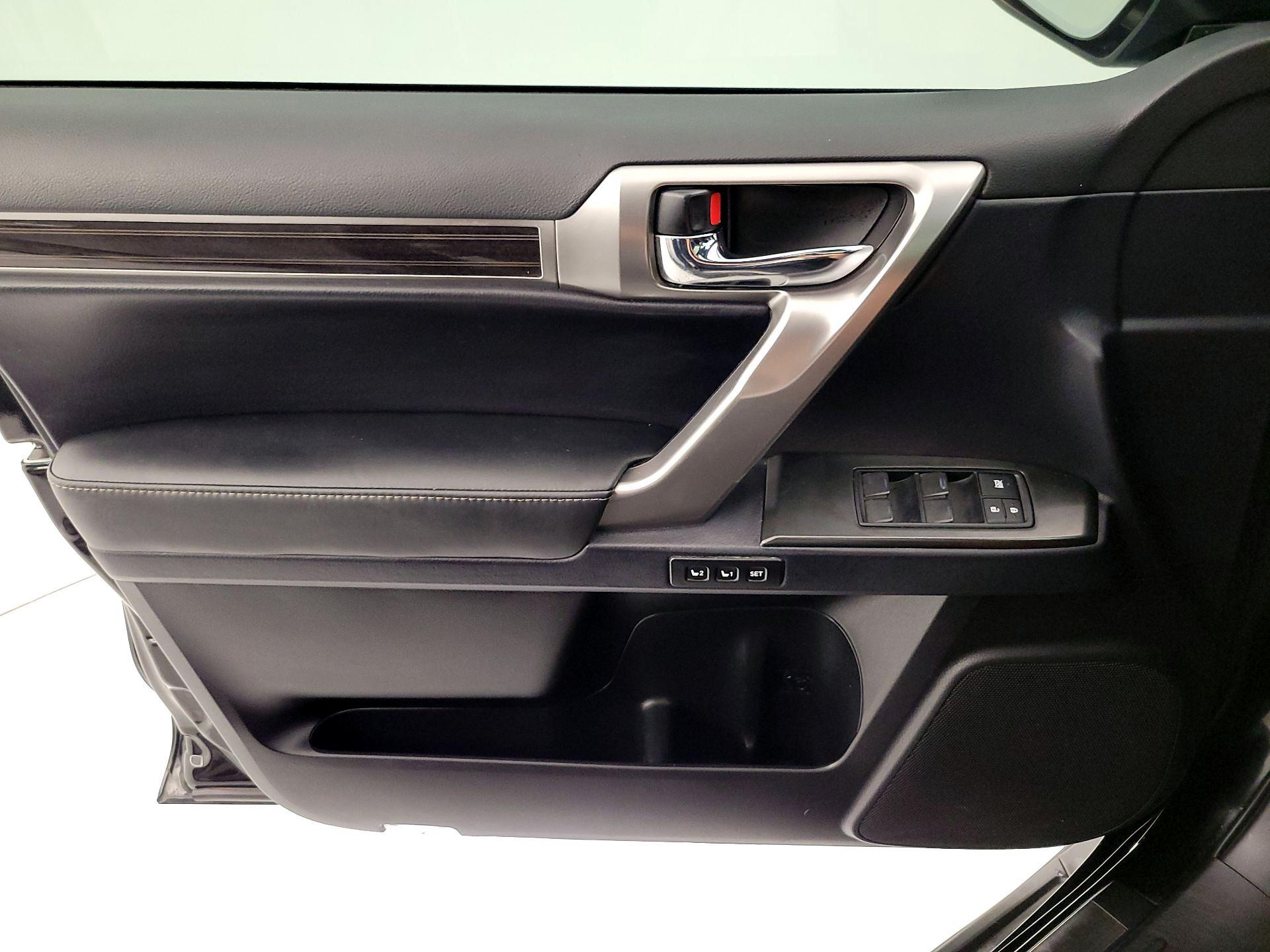 Thumbnail: 2022 Lexus GX - 12