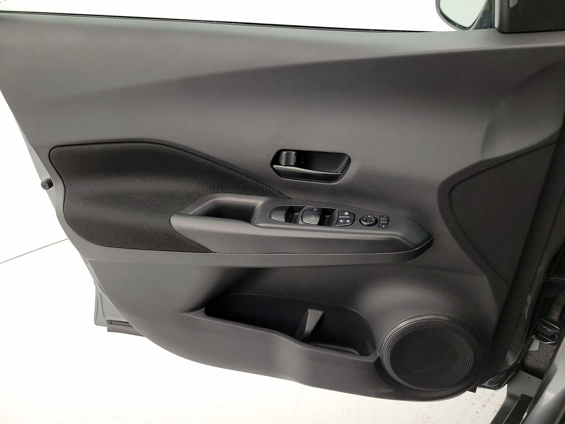 Thumbnail: 2024 Nissan Kicks - 12