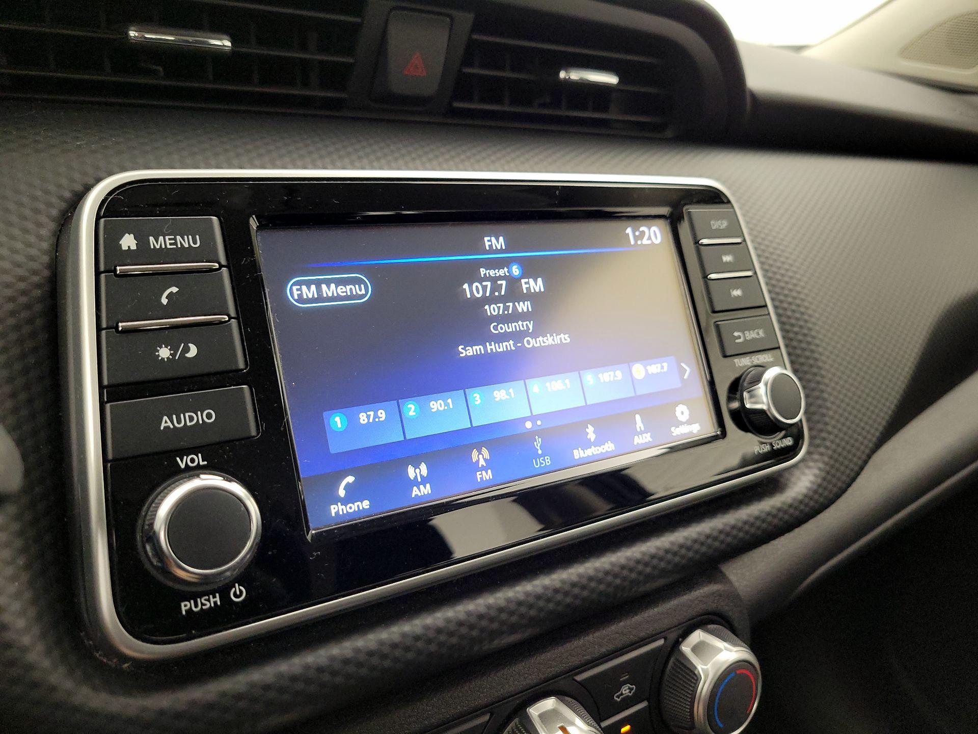 Thumbnail: 2024 Nissan Kicks - 15