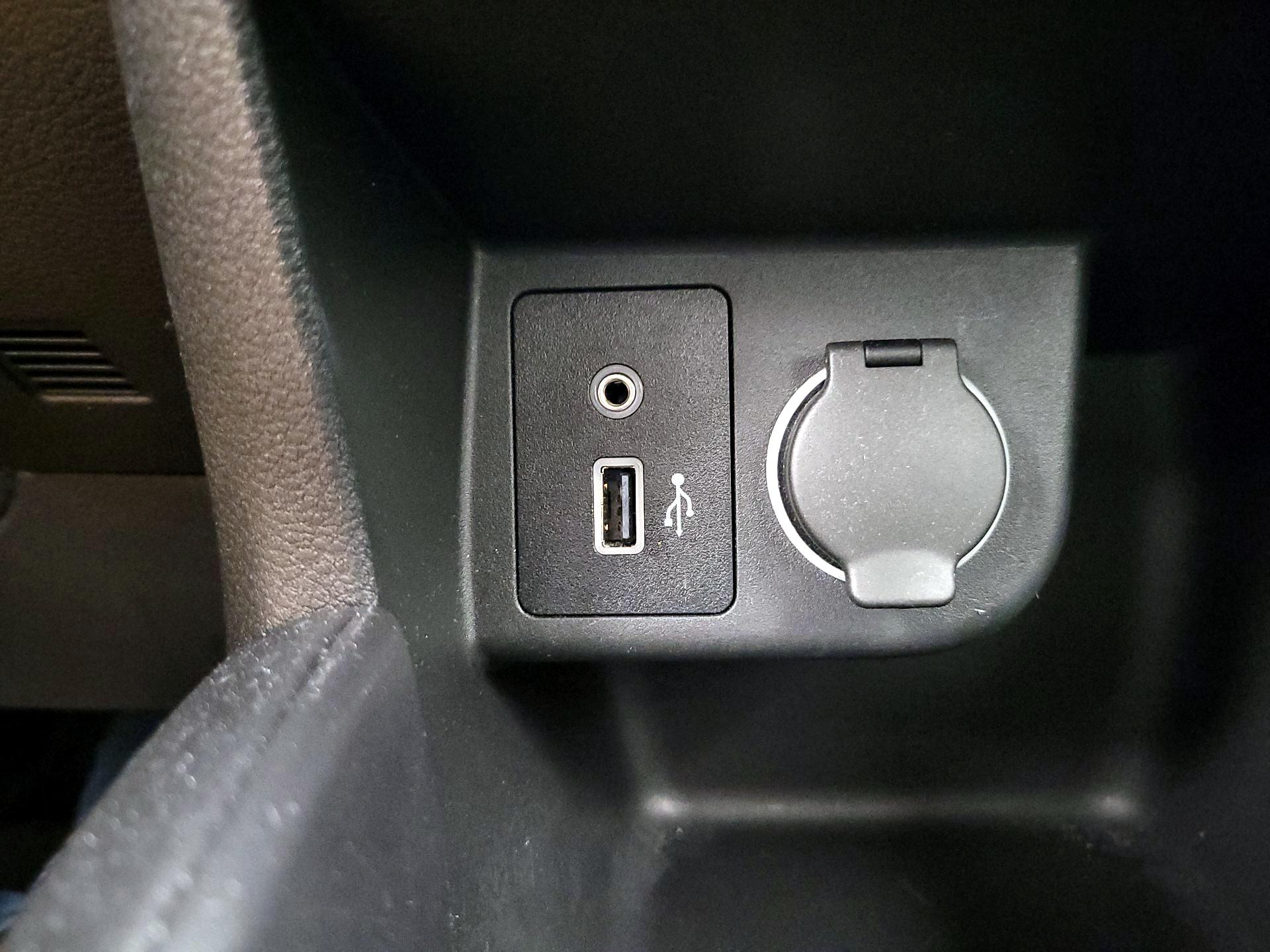 Thumbnail: 2024 Nissan Kicks - 18