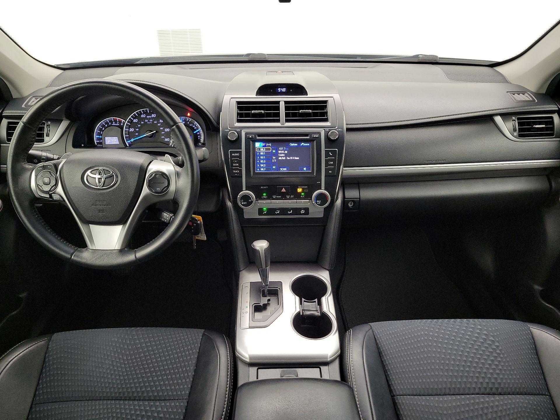 Thumbnail: 2014 Toyota Camry - 9