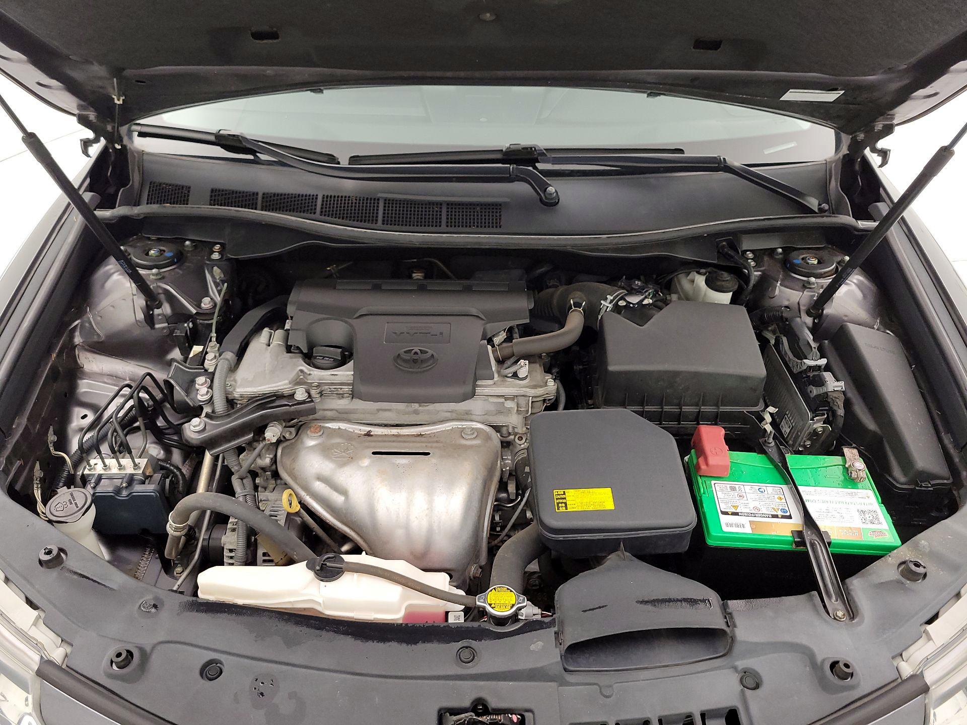 Thumbnail: 2014 Toyota Camry - 20