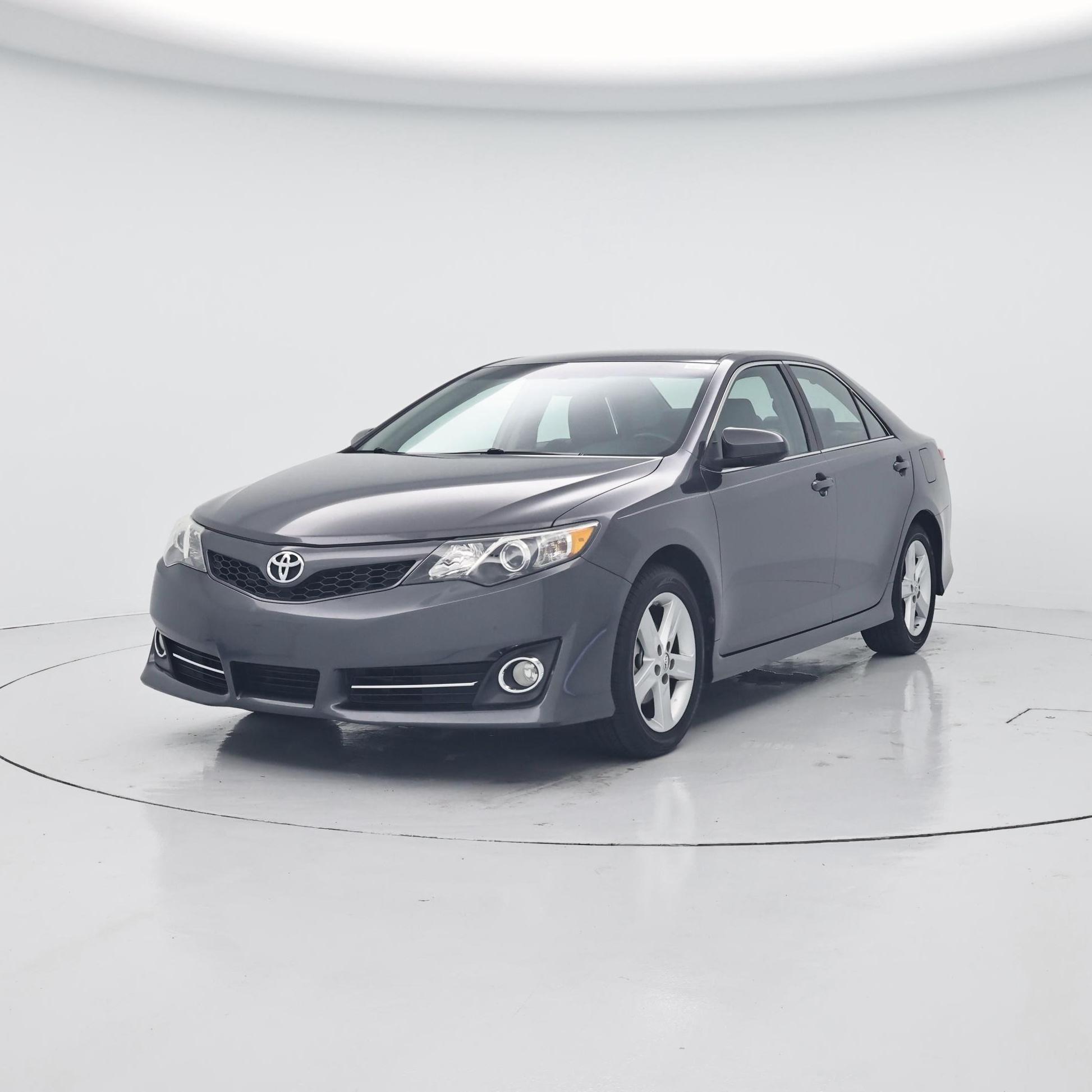 Thumbnail: 2014 Toyota Camry - 4