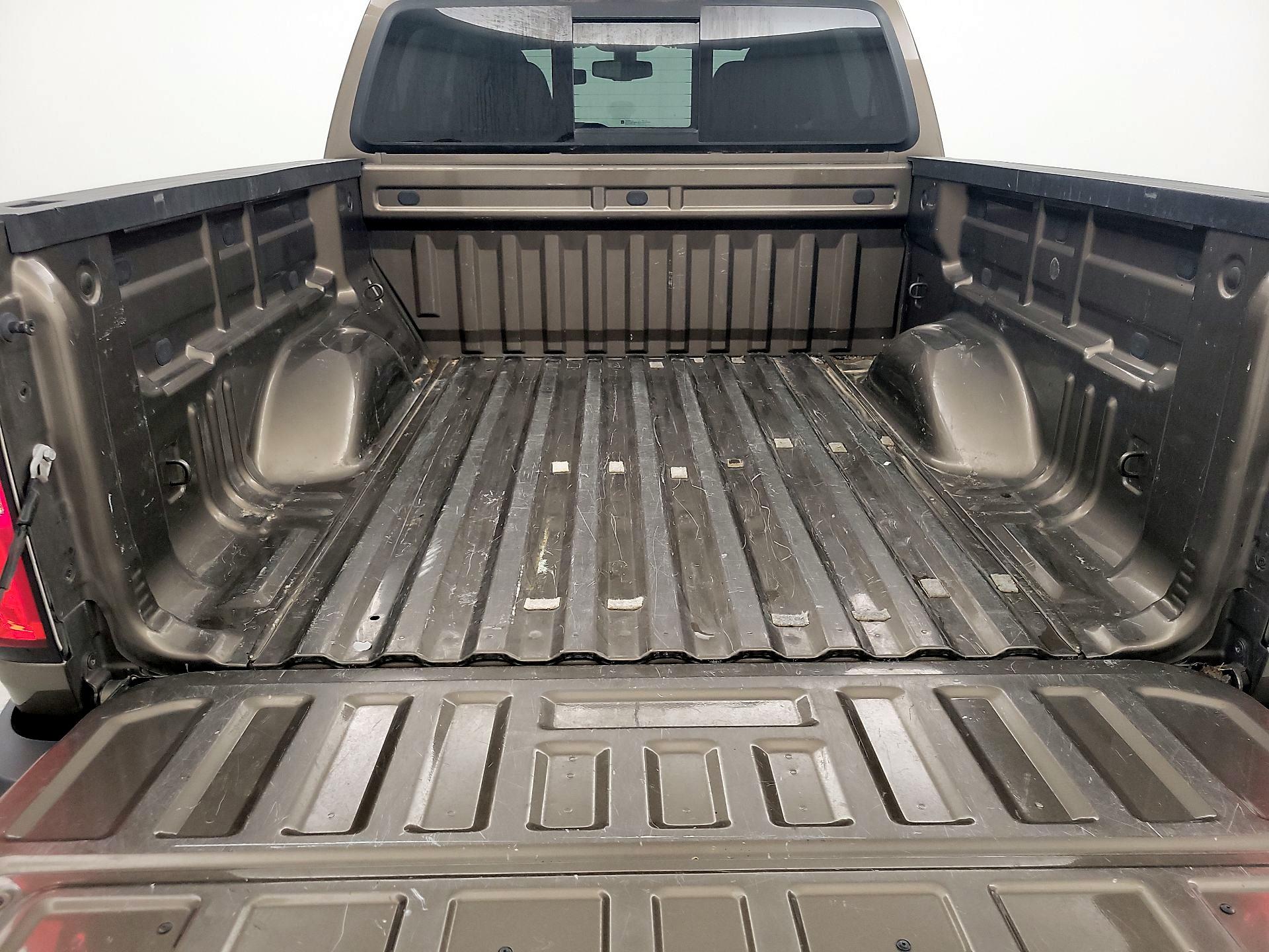 Thumbnail: 2017 Chevrolet Colorado - 20