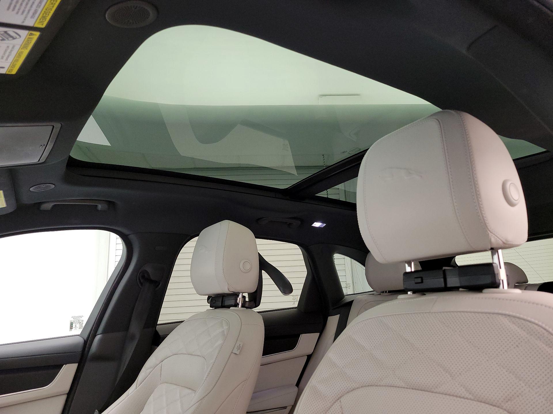 Thumbnail: 2023 Jaguar F-Pace - 20