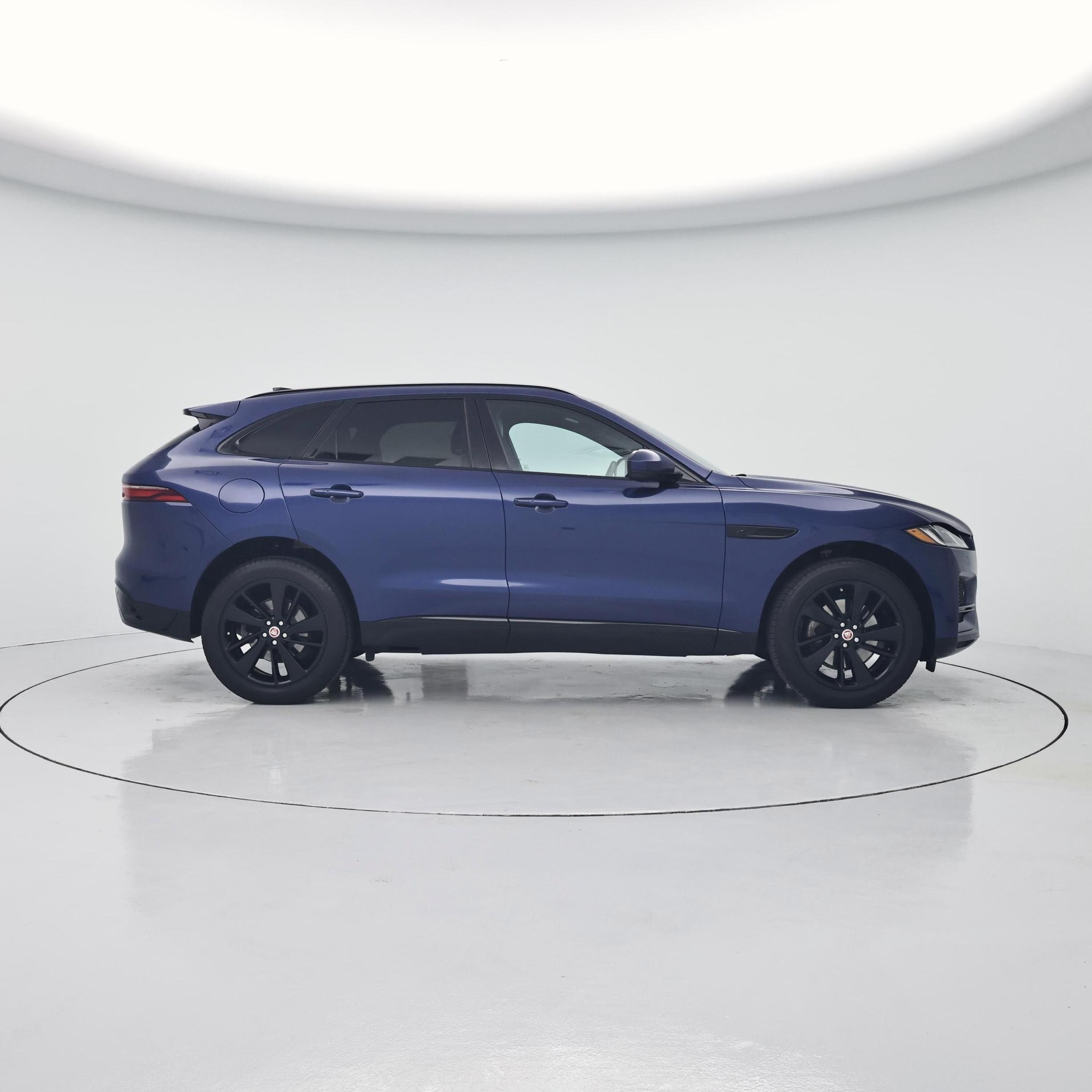 Thumbnail: 2023 Jaguar F-Pace - 7