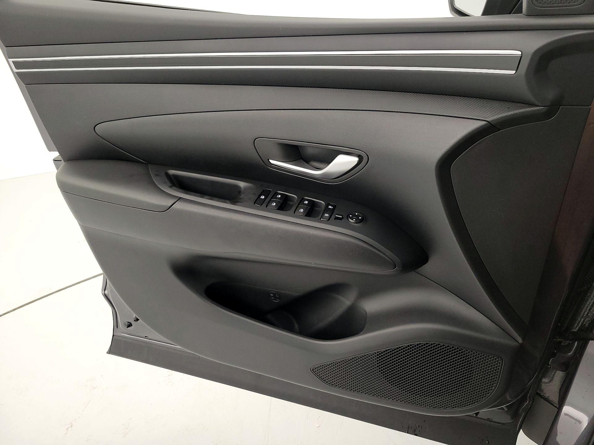 Thumbnail: 2023 Hyundai Tucson - 12