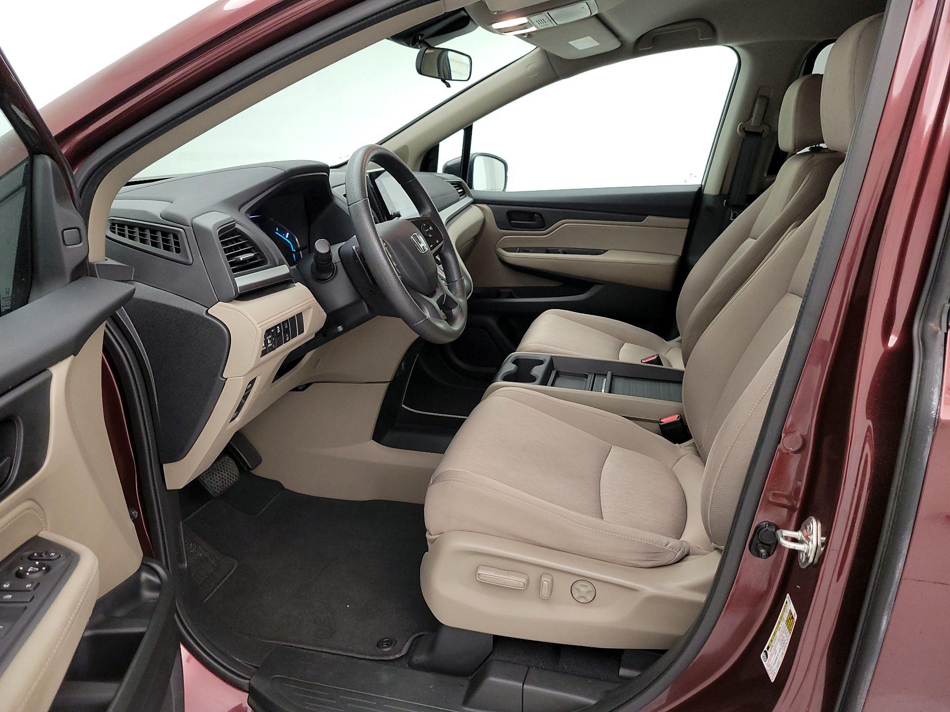 Thumbnail: 2018 Honda Odyssey - 11