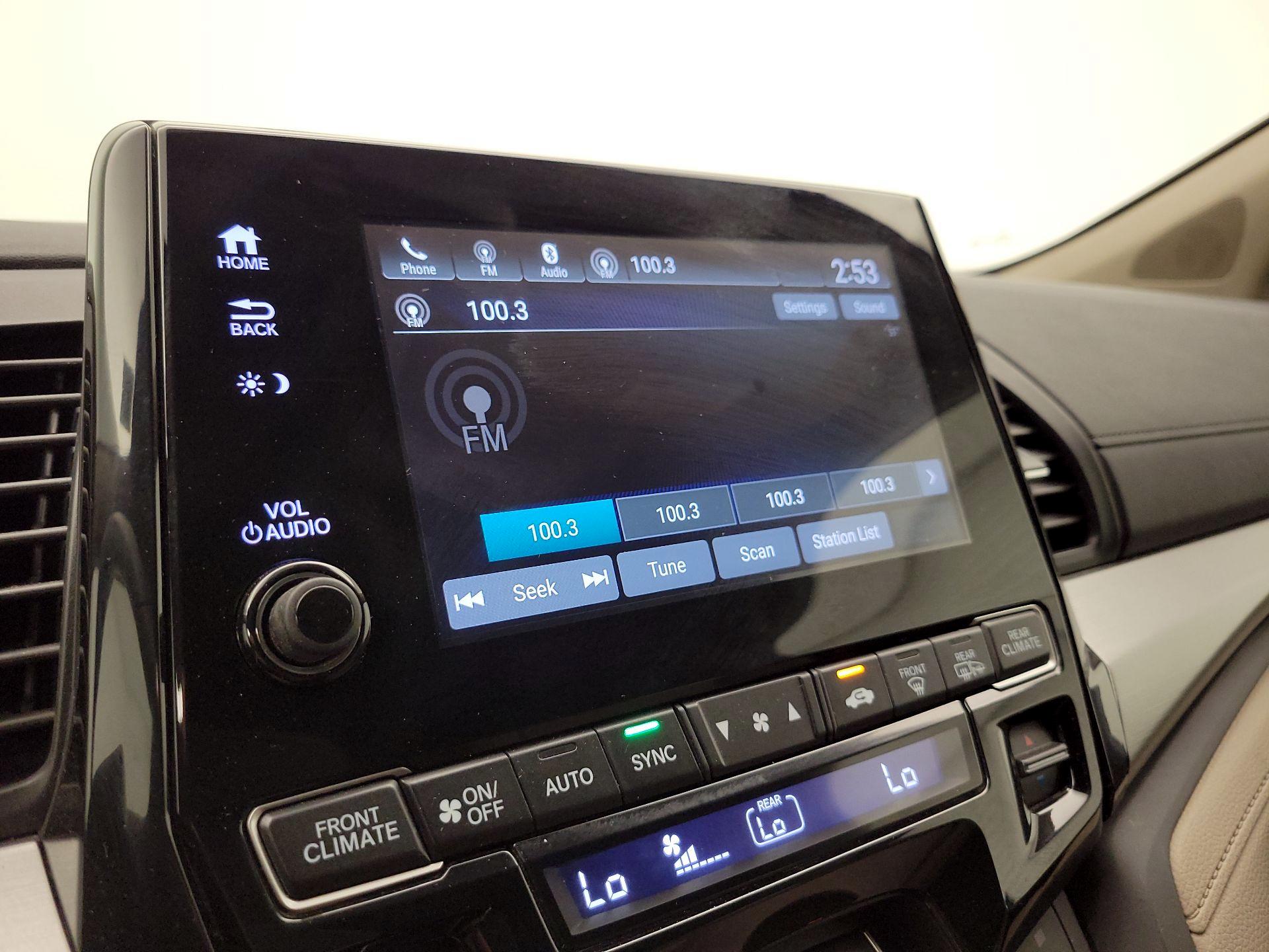 Thumbnail: 2018 Honda Odyssey - 15