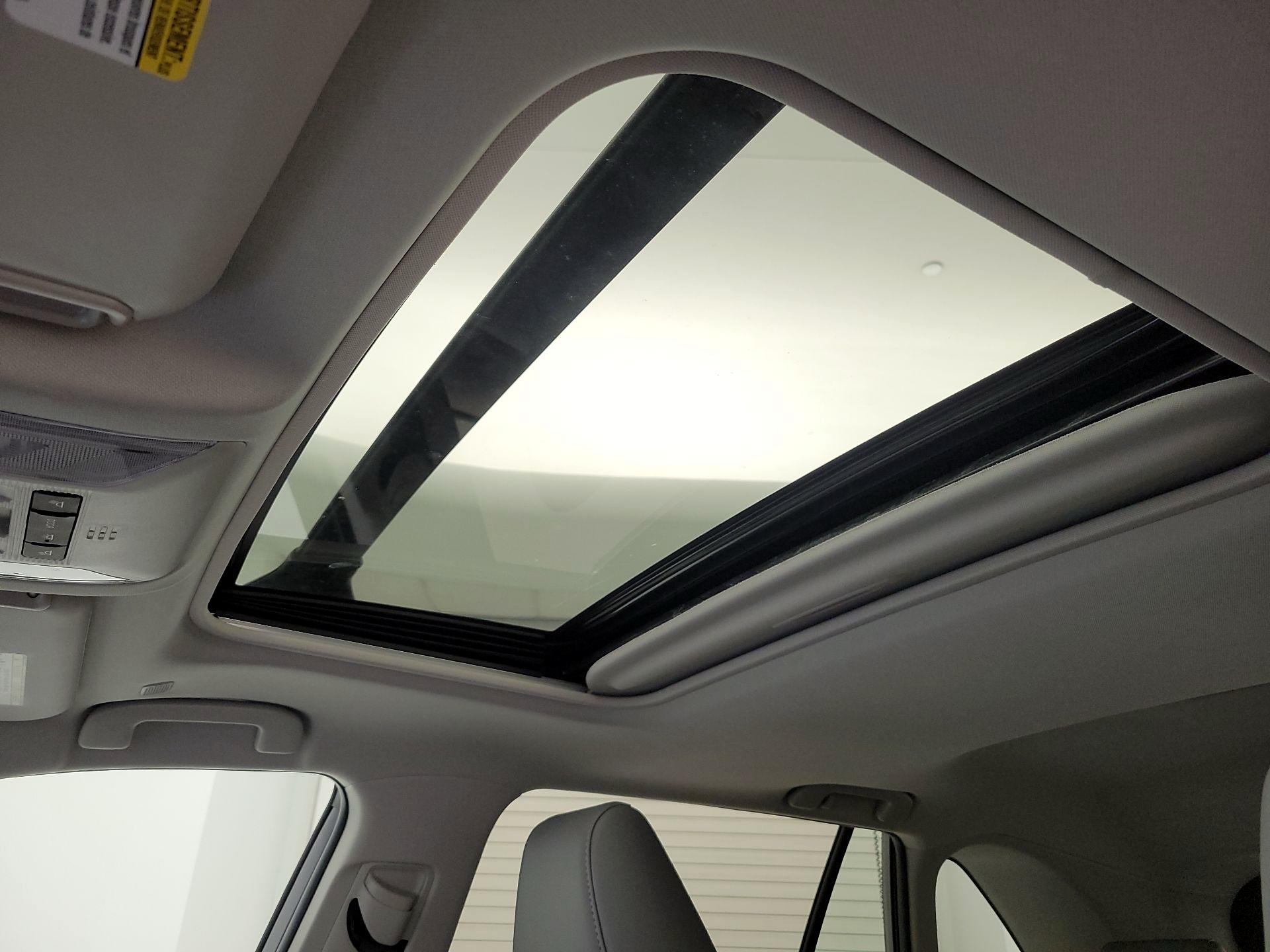 Thumbnail: 2024 Toyota RAV4 - 19