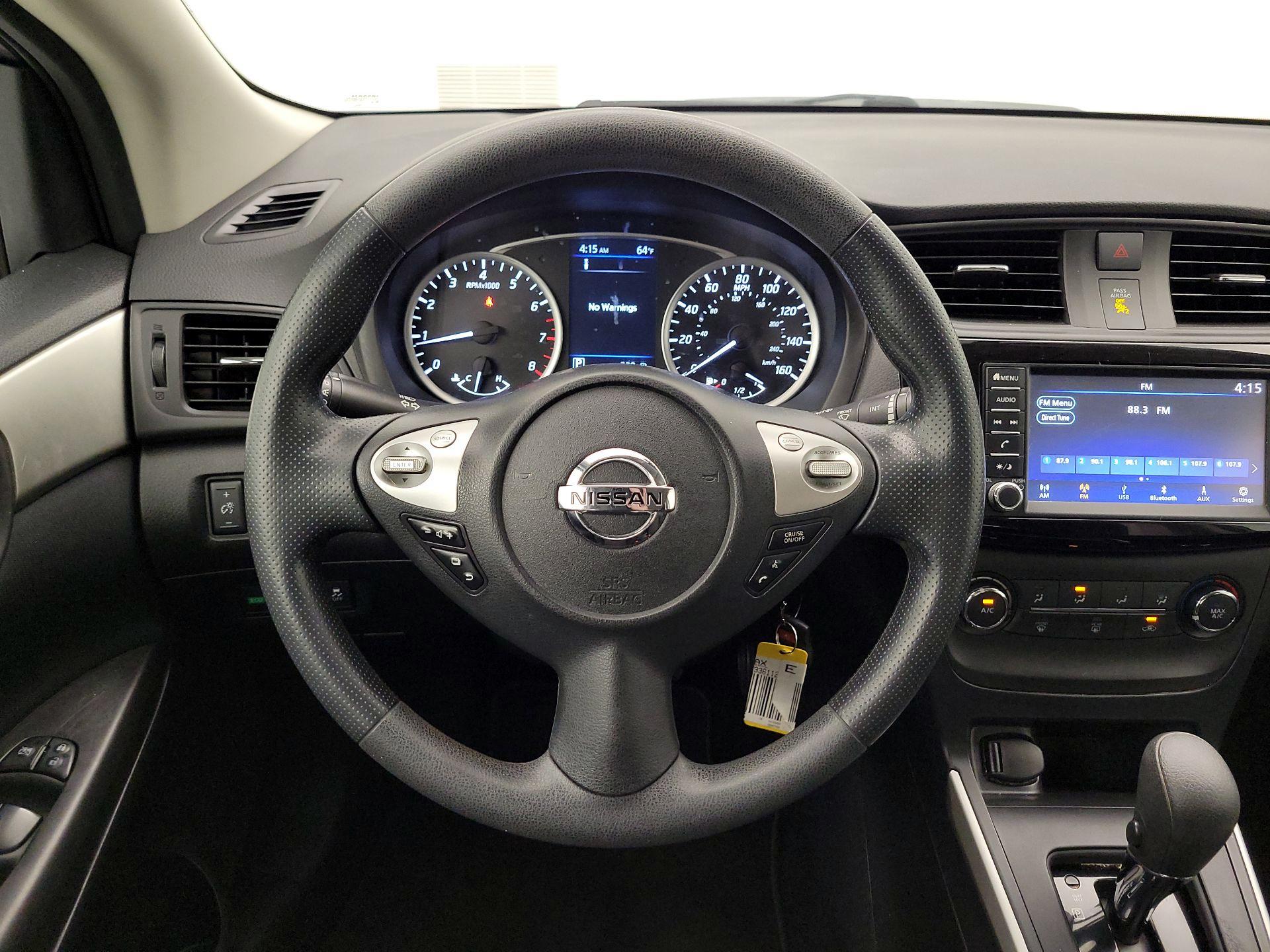 Thumbnail: 2019 Nissan Sentra - 10