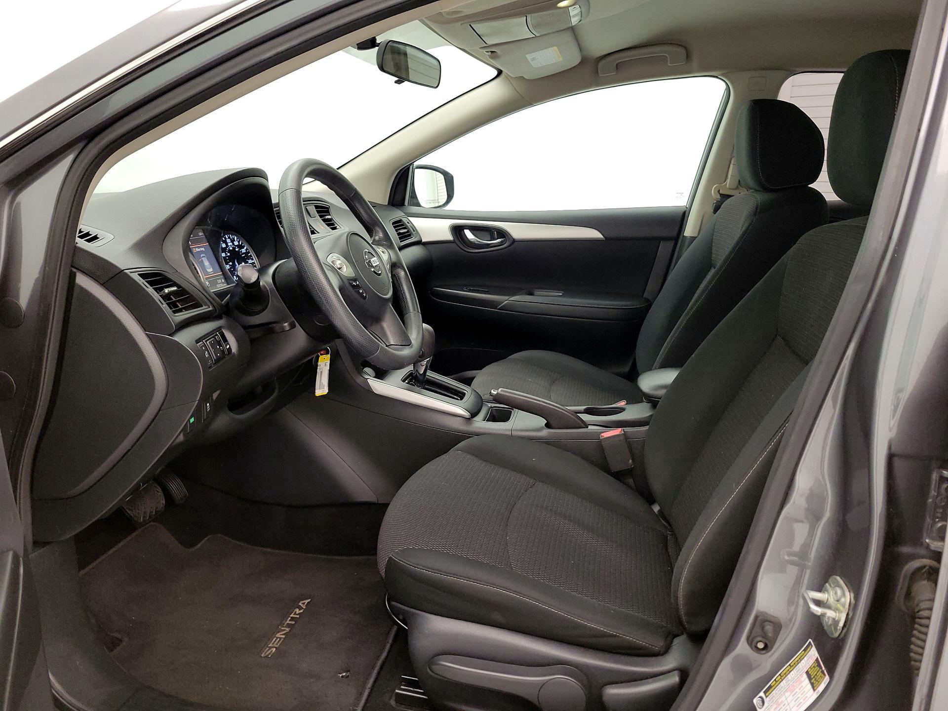 Thumbnail: 2019 Nissan Sentra - 11