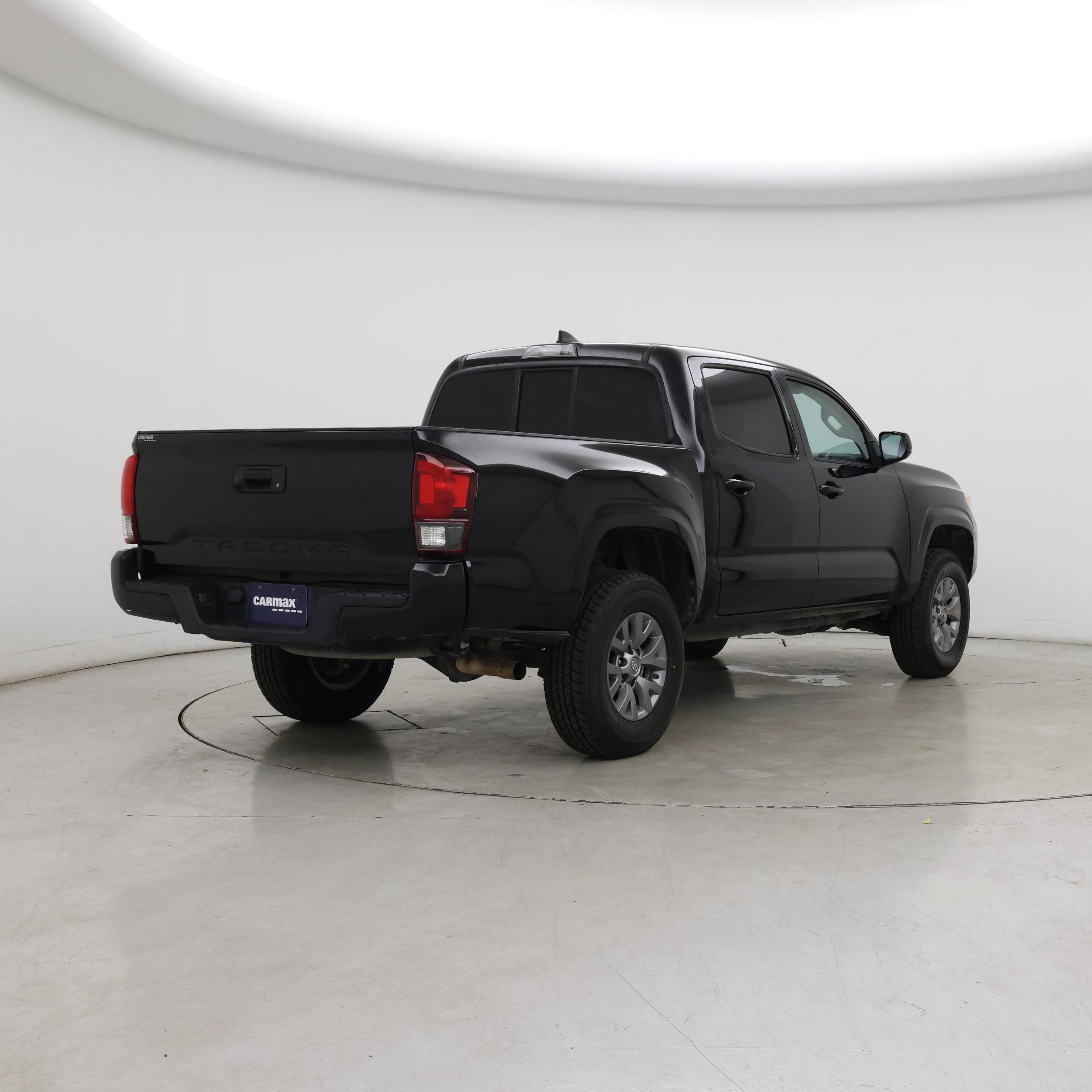 Thumbnail: 2019 Toyota Tacoma - 8