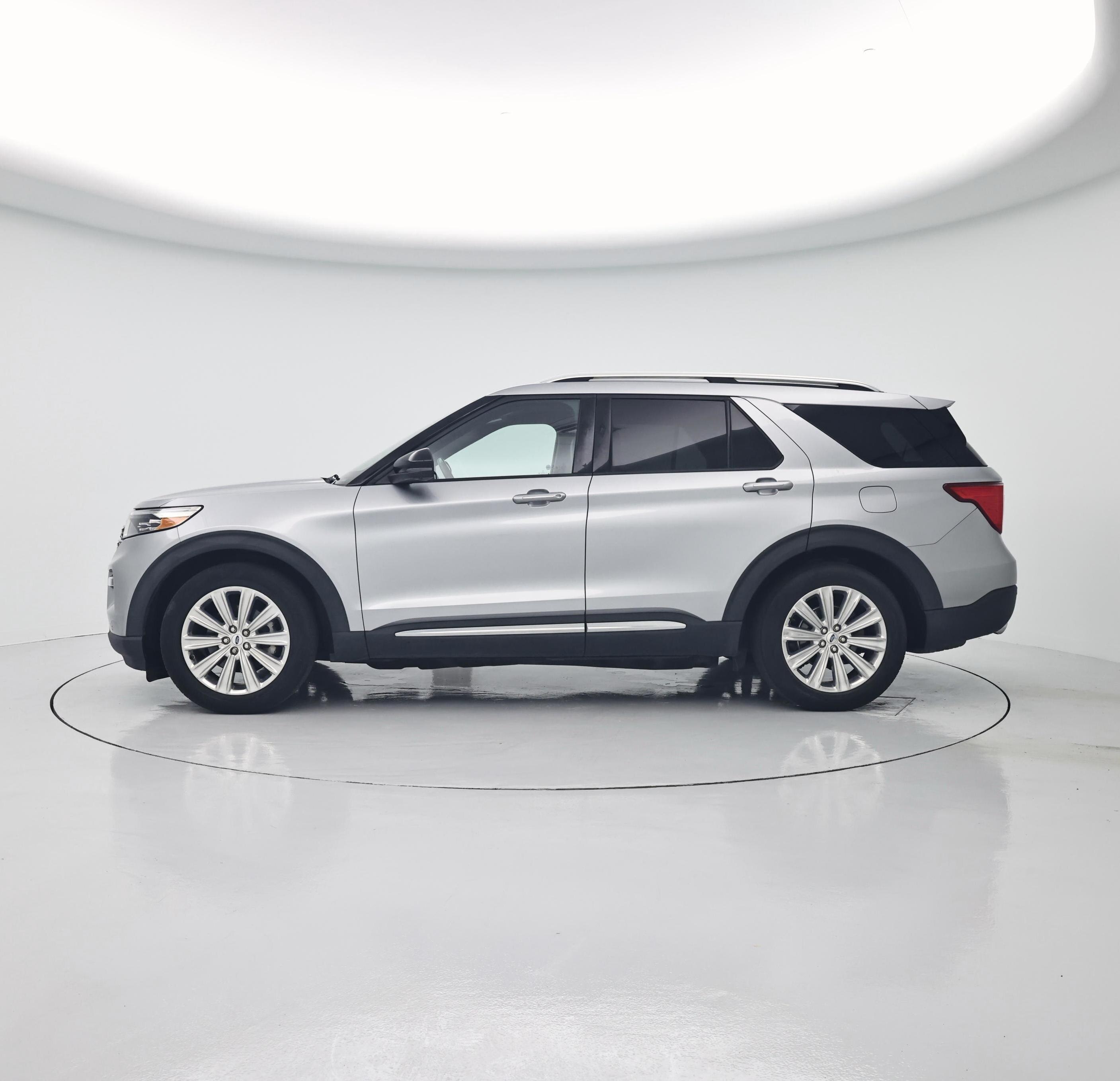 Thumbnail: 2020 Ford Explorer - 3