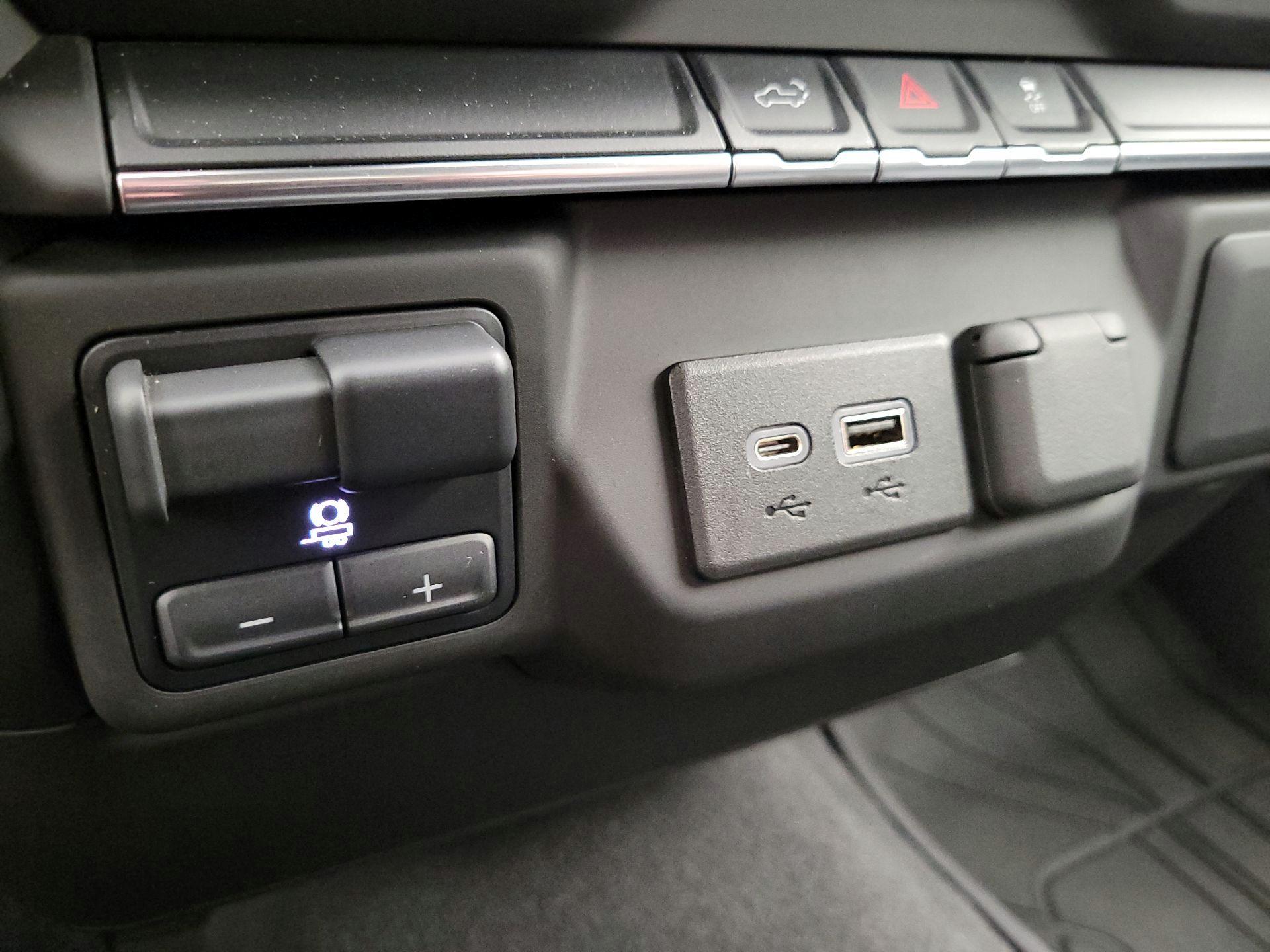 Thumbnail: 2022 Chevrolet Silverado 2500 - 18