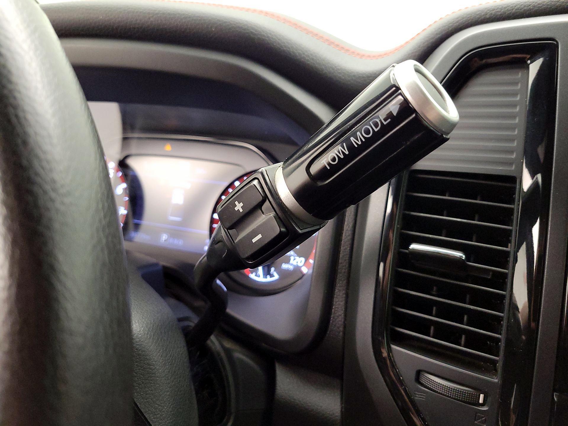 Thumbnail: 2023 Nissan Titan - 18