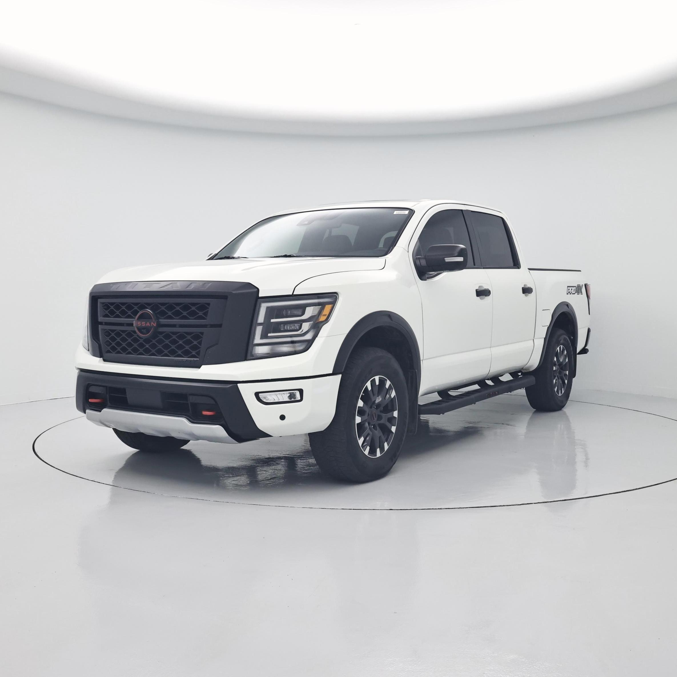 Thumbnail: 2023 Nissan Titan - 4