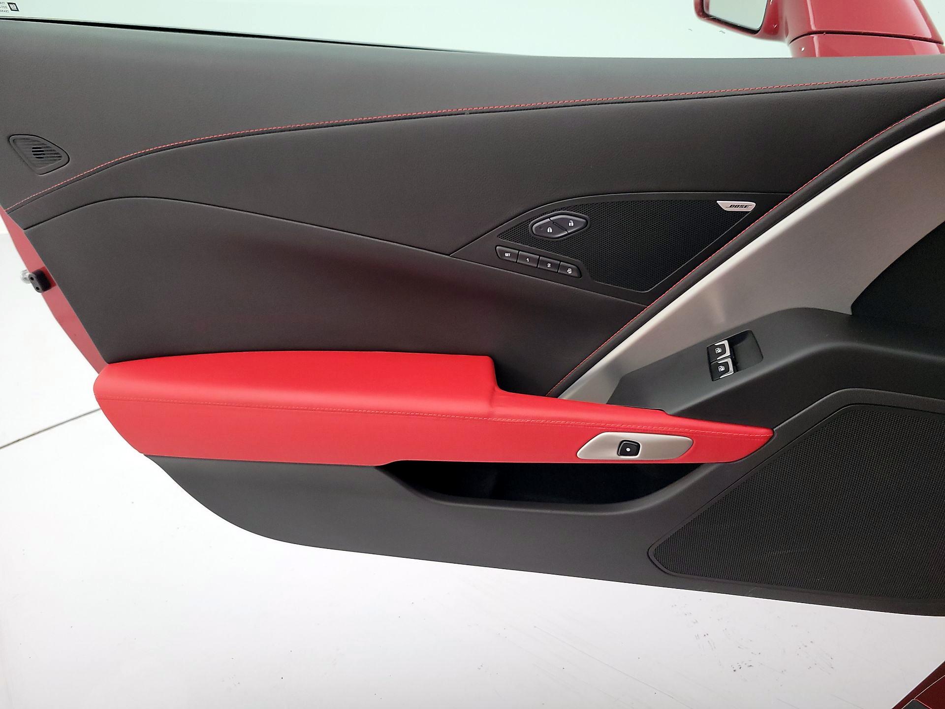 Thumbnail: 2015 Chevrolet Corvette - 12